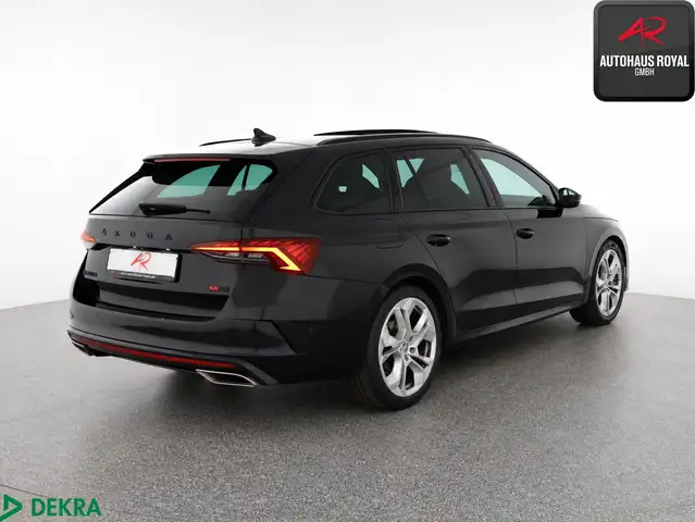 Skoda Octavia view 4