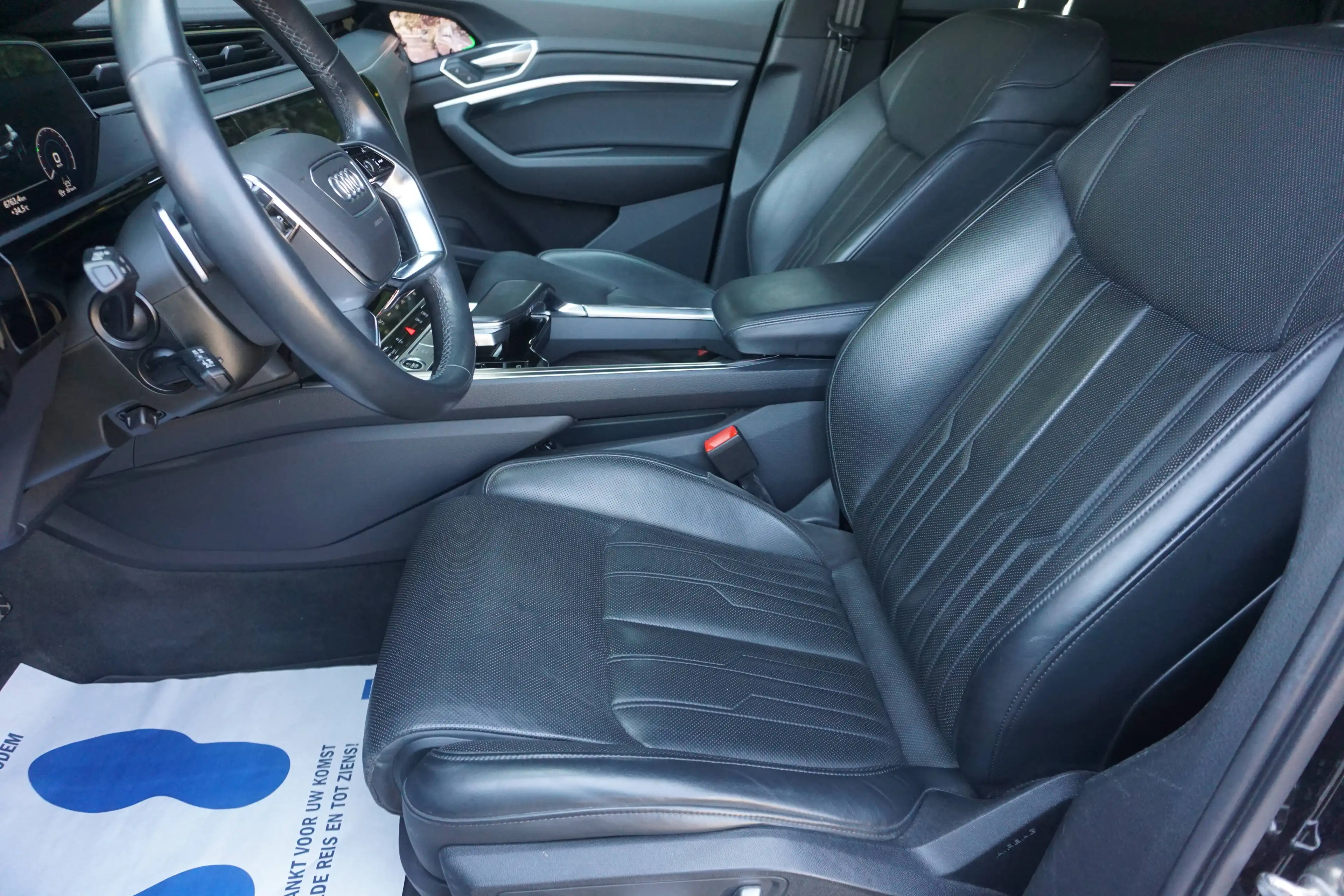 Audi e-tron E-Tron 95 kWh 55 Sportback Quattro S line-Nav-Leder-360c-Keyless-Head Up-Garantie — photo 7