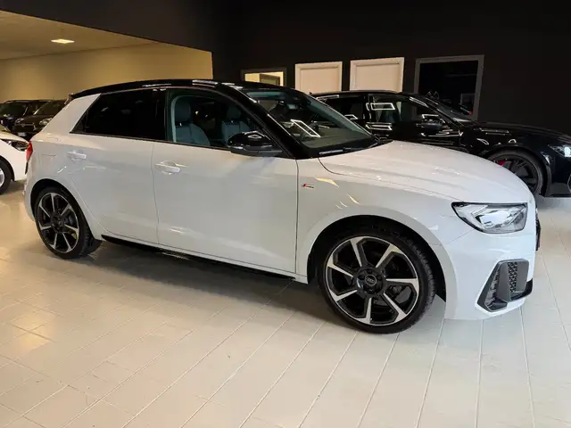 Audi A1 view 8