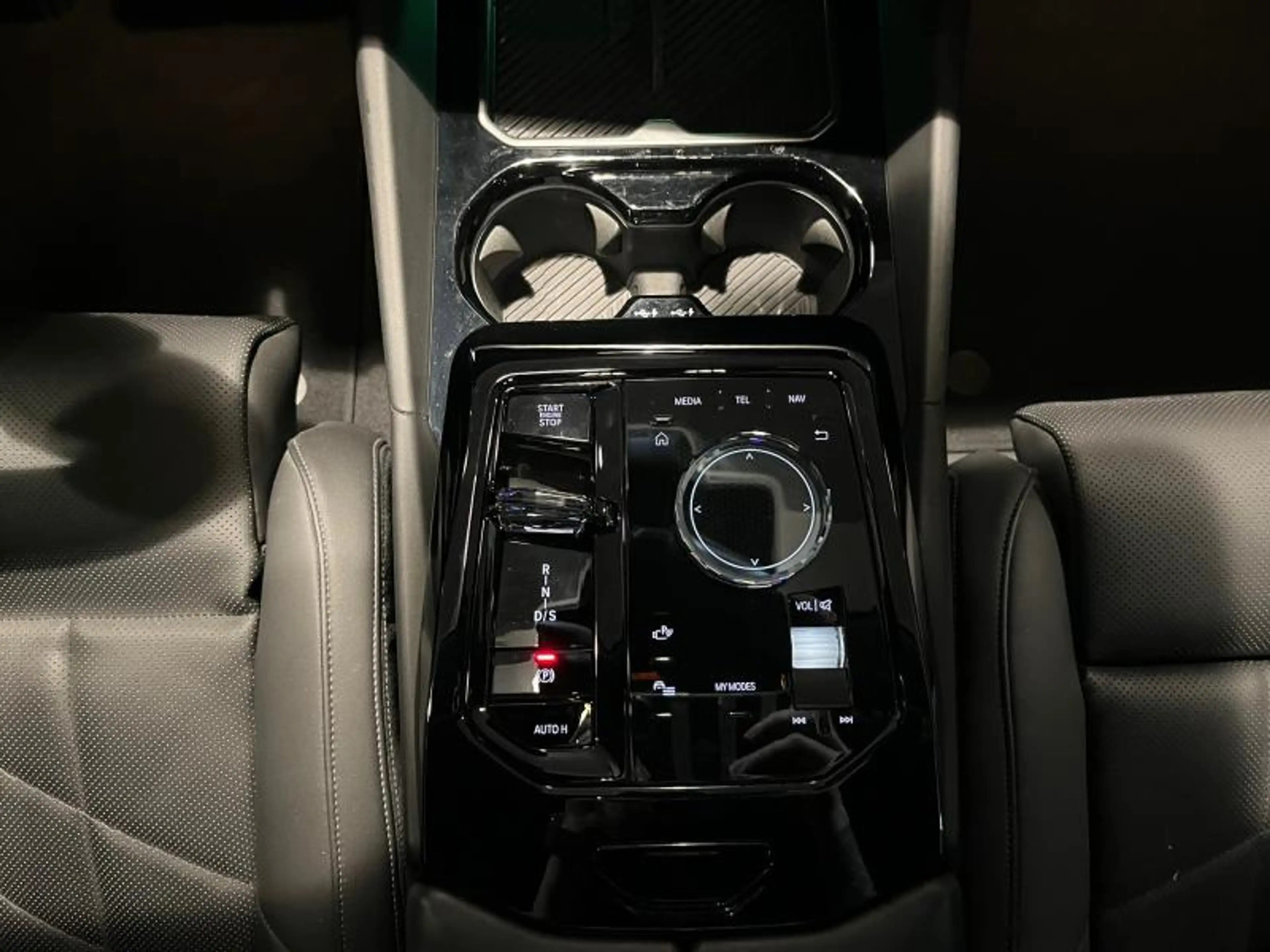 BMW 520 520d xDrive Touring M sport — photo 7