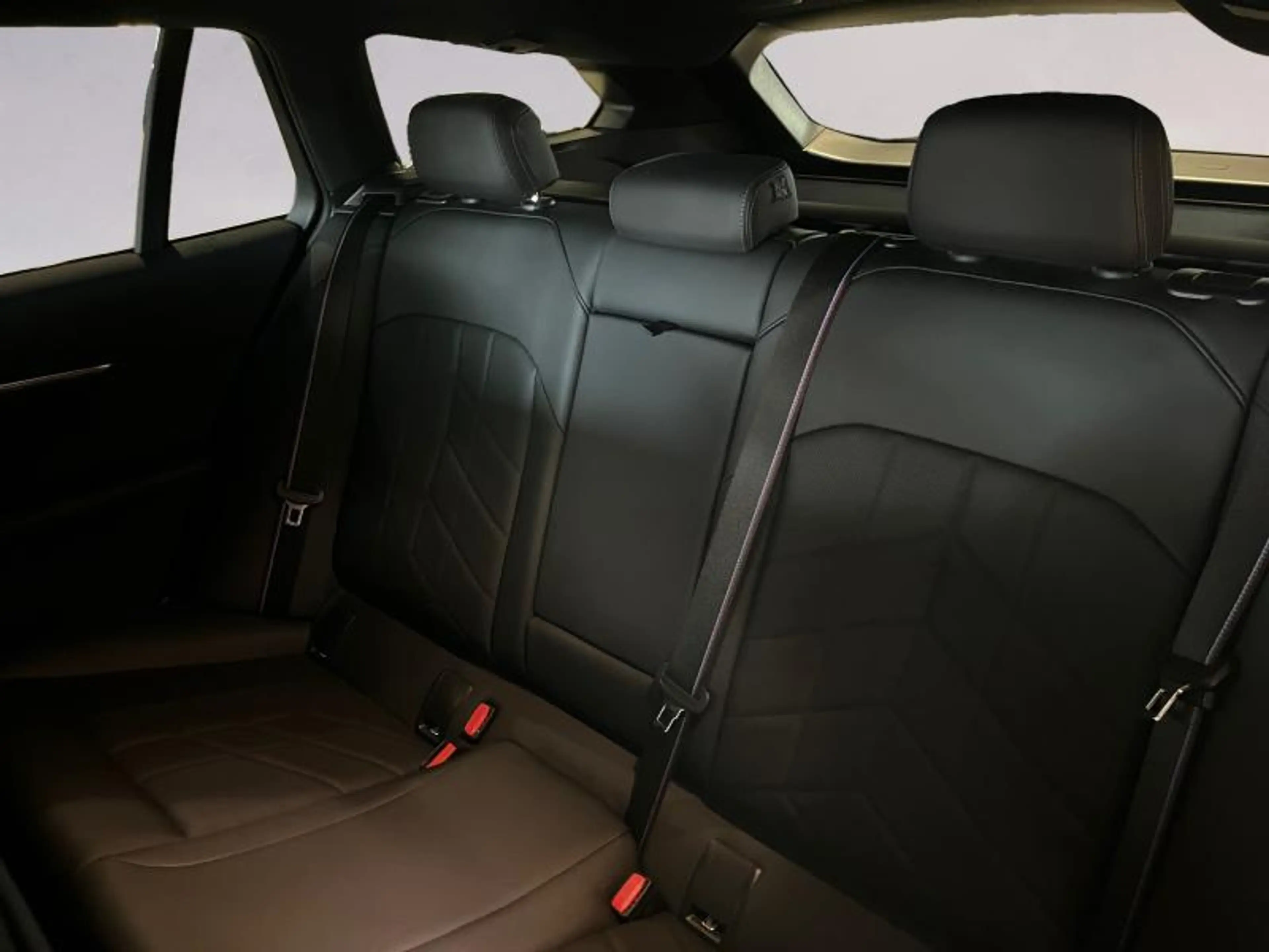BMW 520 520d xDrive Touring M sport — photo 13