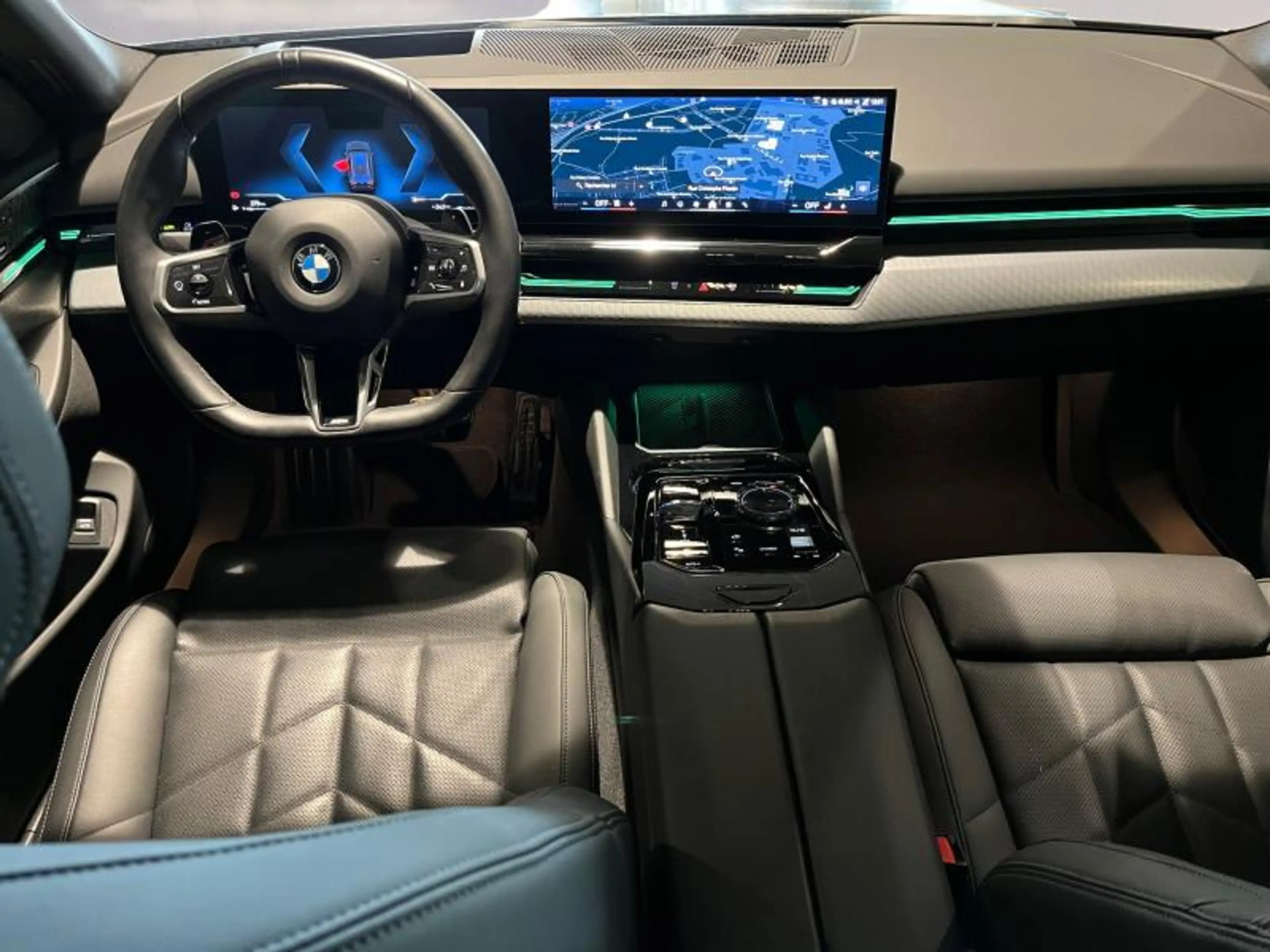 BMW 520 520d xDrive Touring M sport — photo 8