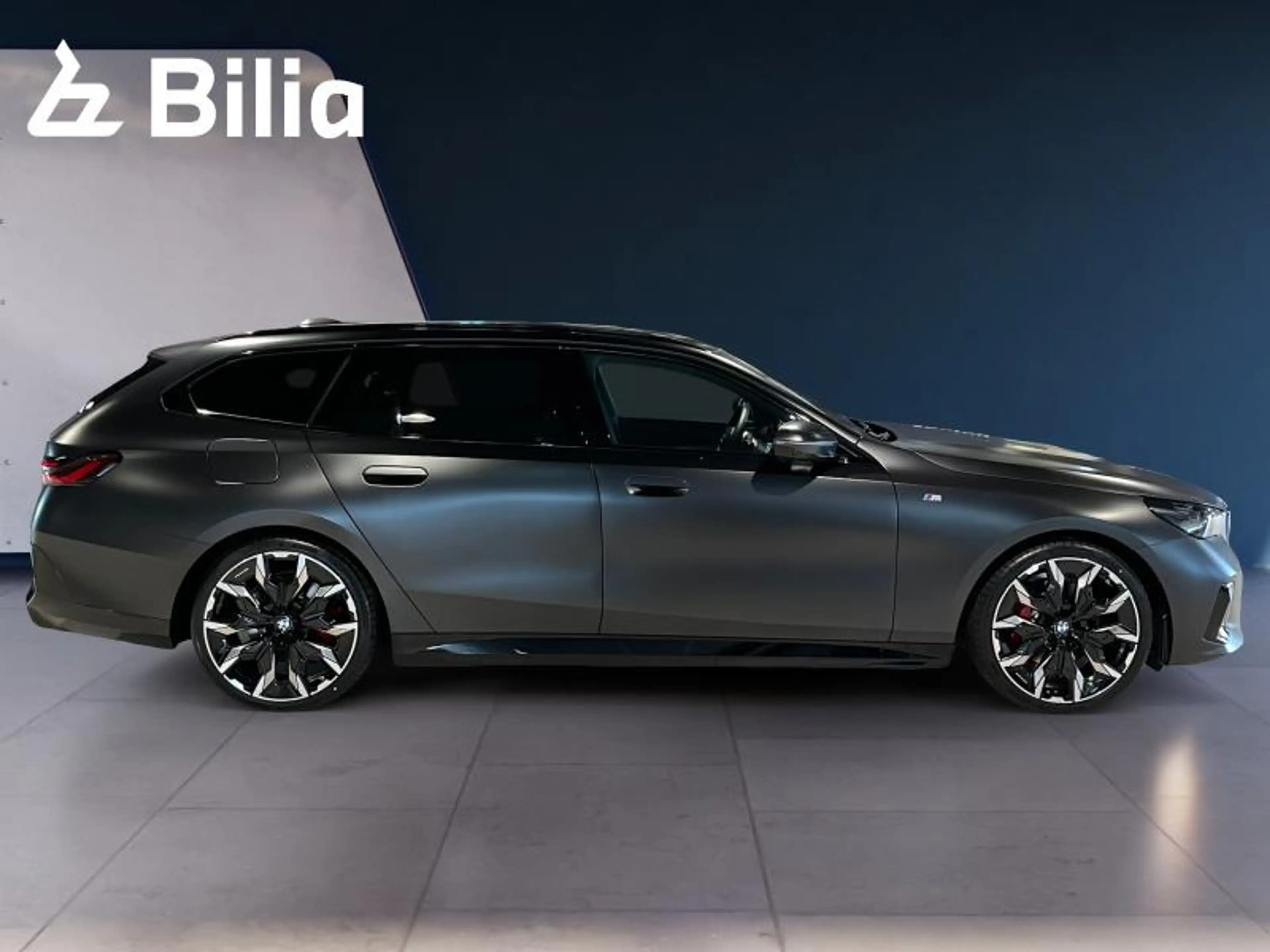BMW 520 520d xDrive Touring M sport — photo 4