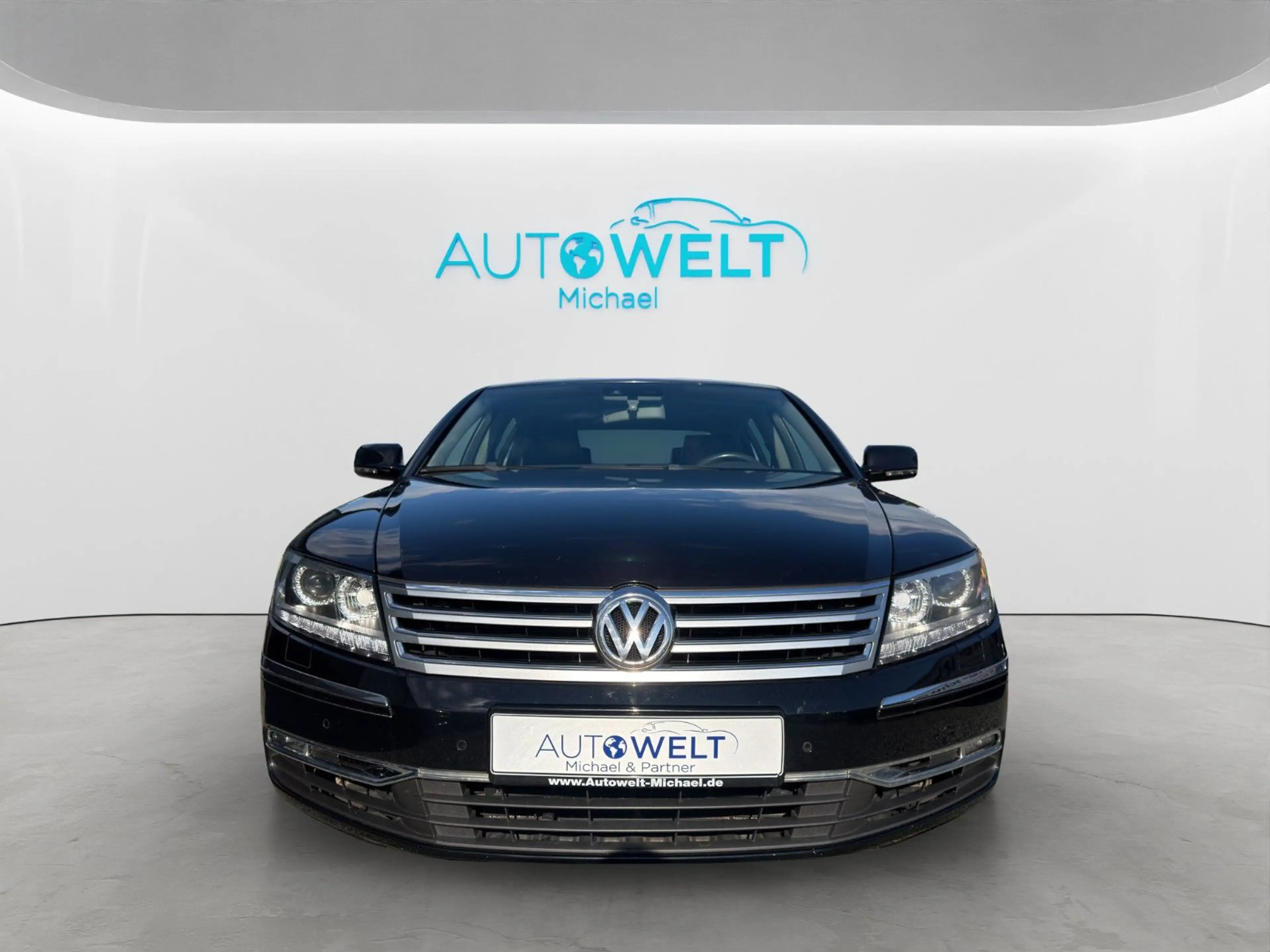 Volkswagen Phaeton 3.0TDI Aut. 4M lück.Scheckheft SITZH XEN — photo 2