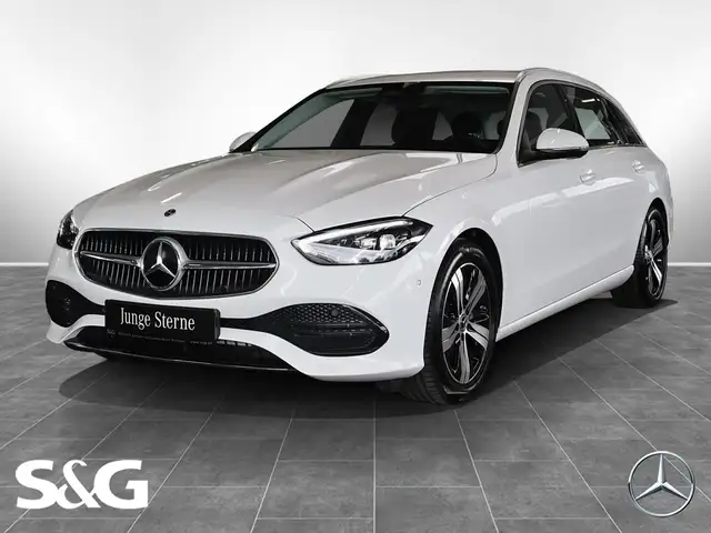 Mercedes-Benz C-Class view 13