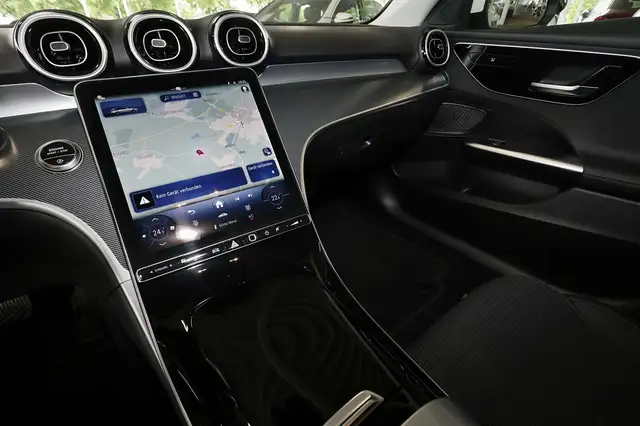 Mercedes-Benz C-Class view 10