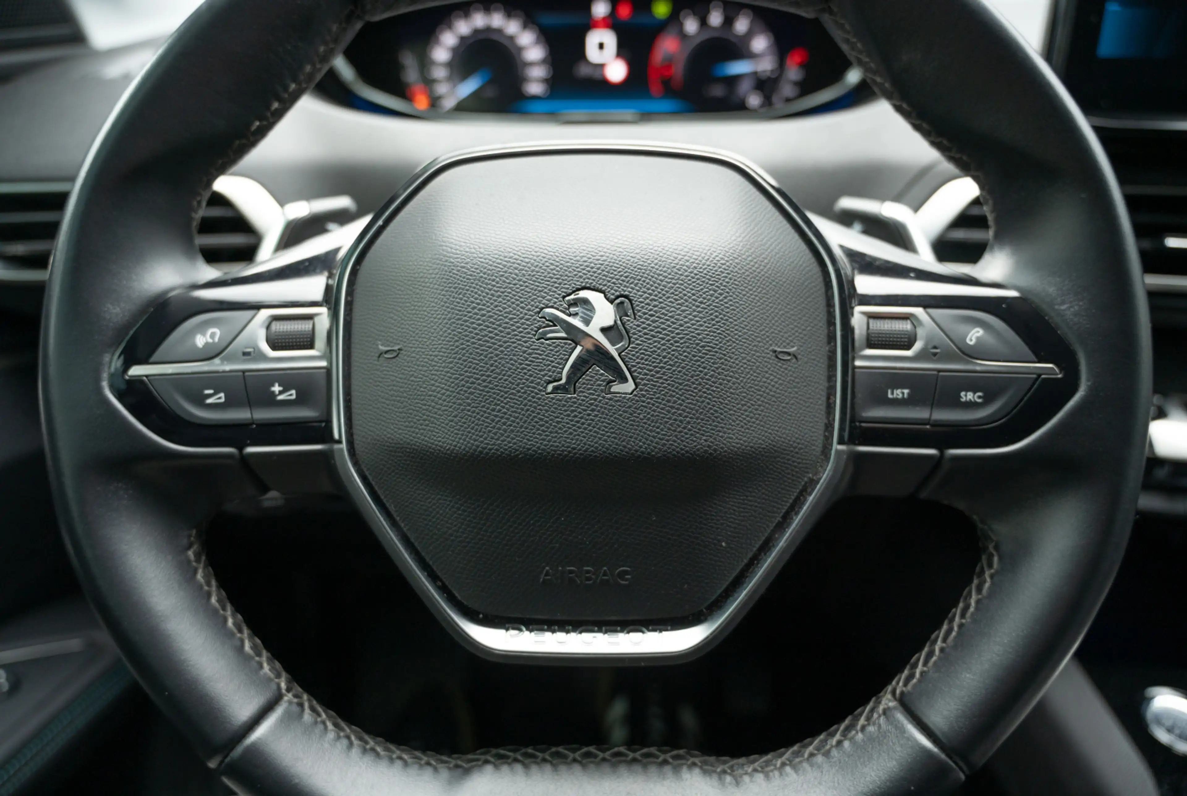 Peugeot 3008 Allure Pack 1.2 PureTech EAT8 *MIRROR SCREEN*SHZ*EASY-PAKET* *INVENTUR-SALE* — photo 14