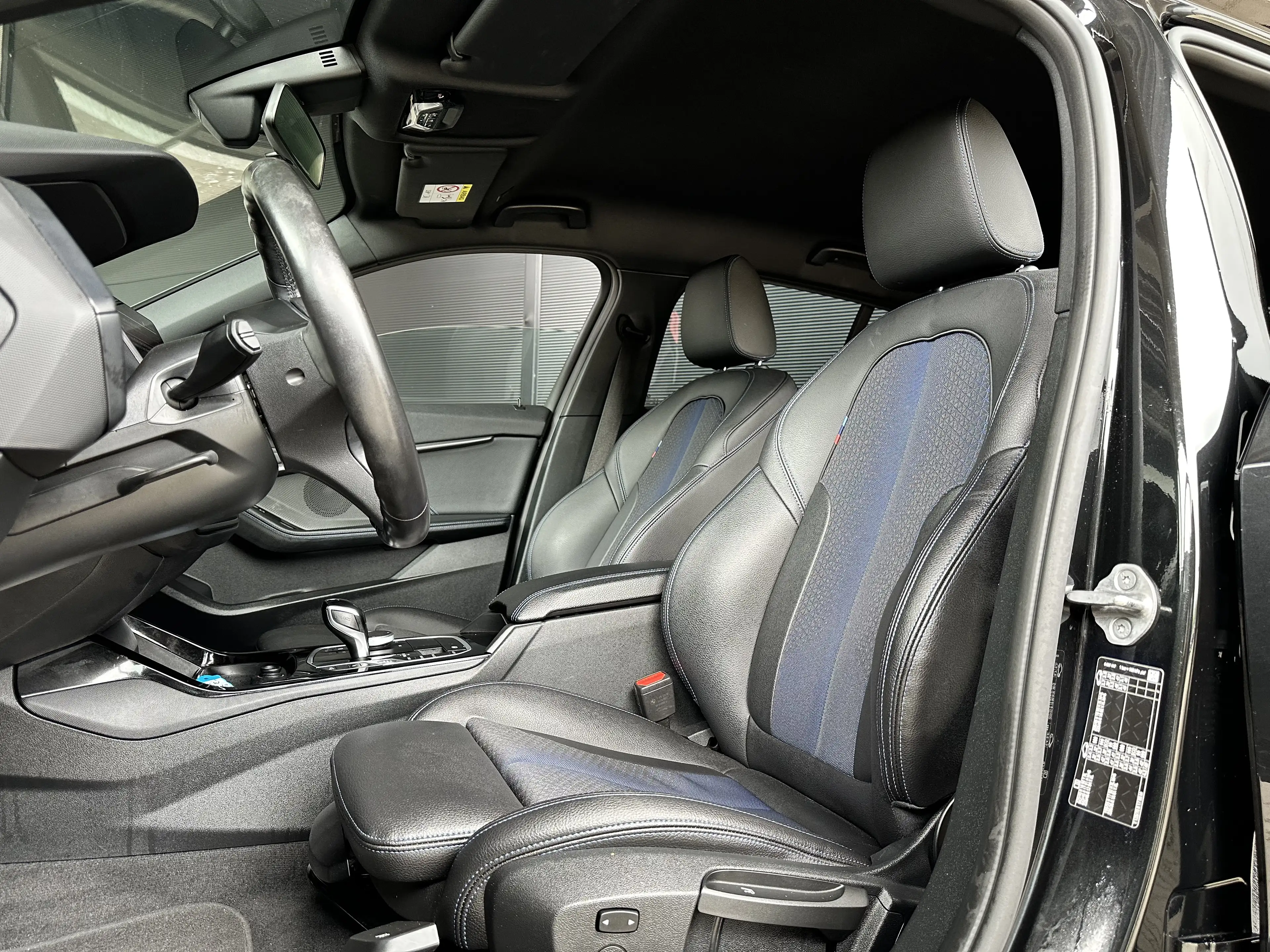 BMW 118 1 Serie 118i AUT M-SPORT | LED | HiFi | Stoelverwa — photo 9