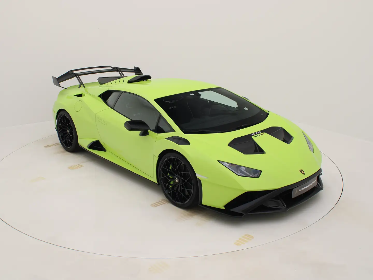 Lamborghini Huracán Huracan STO LP640-2 Vert - 1