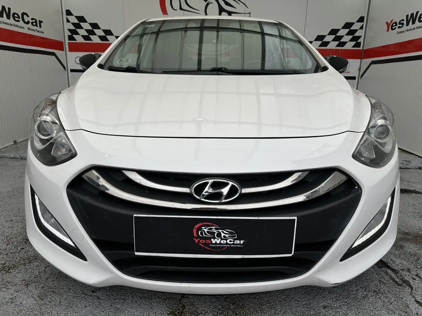 Hyundai i30 1.6CRDi Tecno Blanco - 2