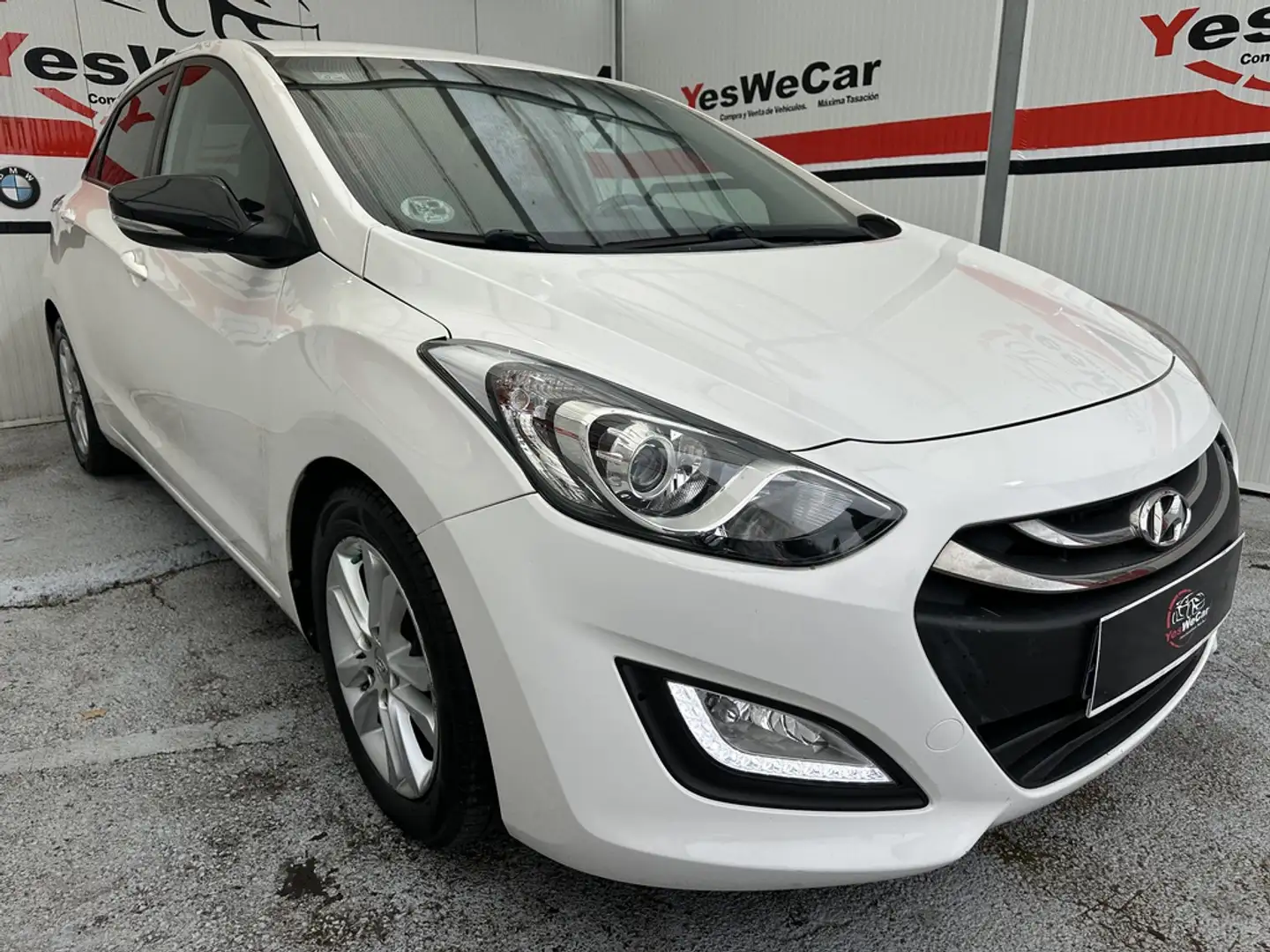 Hyundai i30 1.6CRDi Tecno Blanco - 1