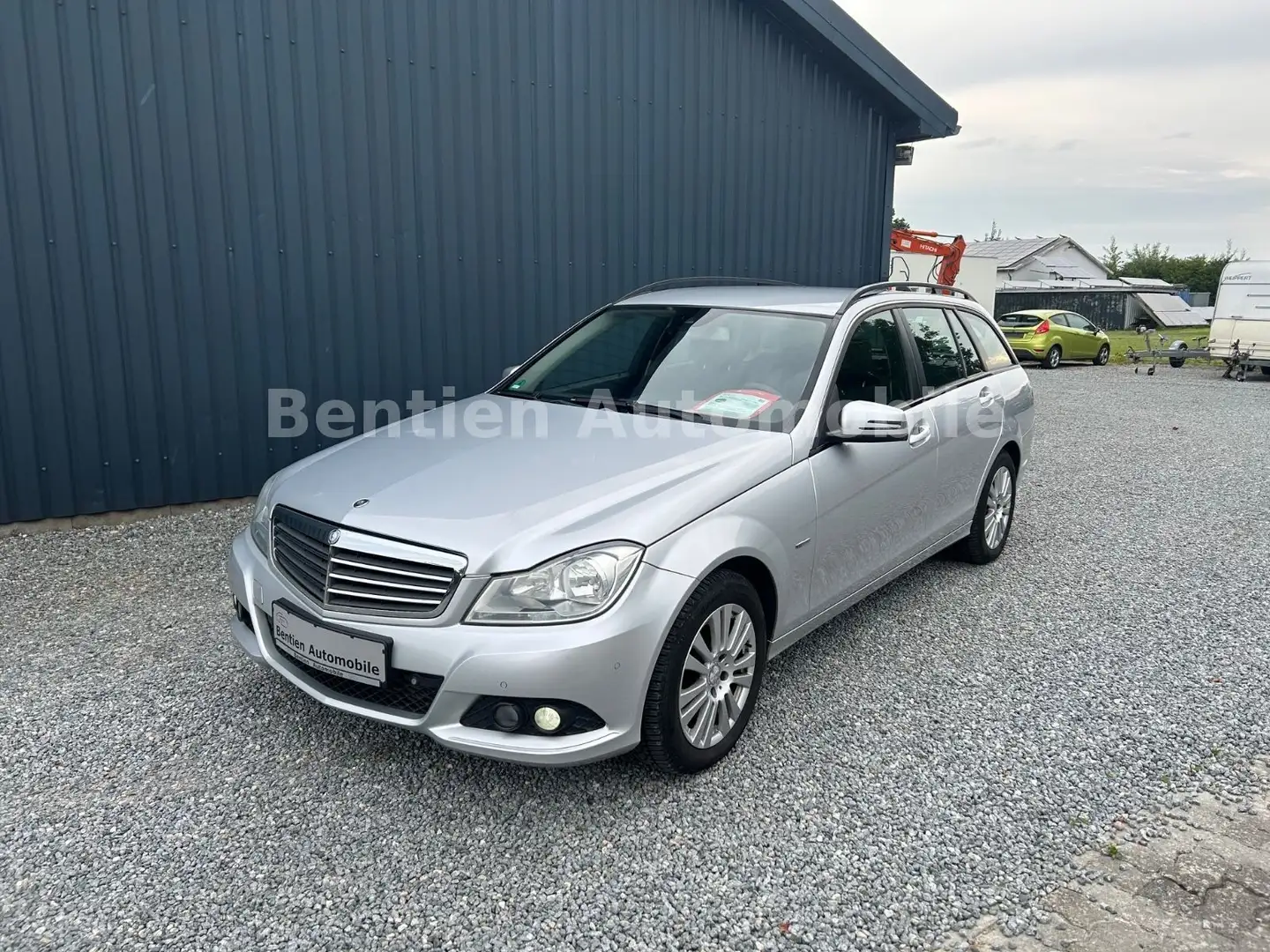 Mercedes-Benz C 200 T CDI BE, Navi,PDC,ALU,Klimaautomatik,AHK Silber - 2
