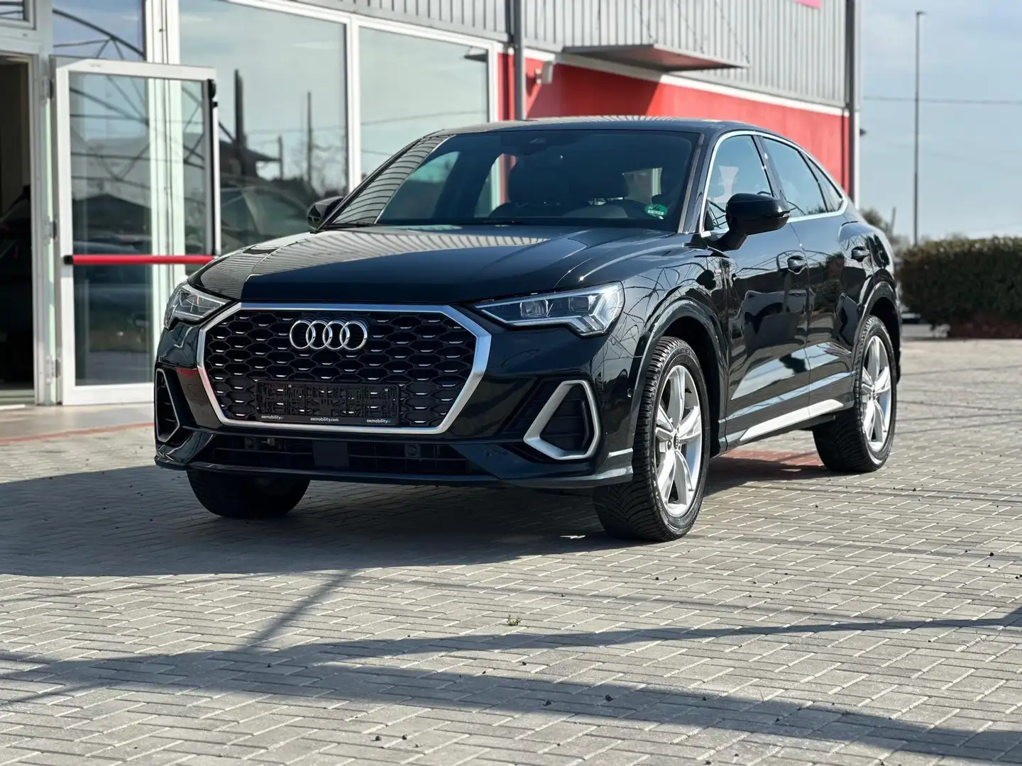 Audi Q3 SPB 35 2.0 tdi S line edition quattro s-tronic Nero - 2