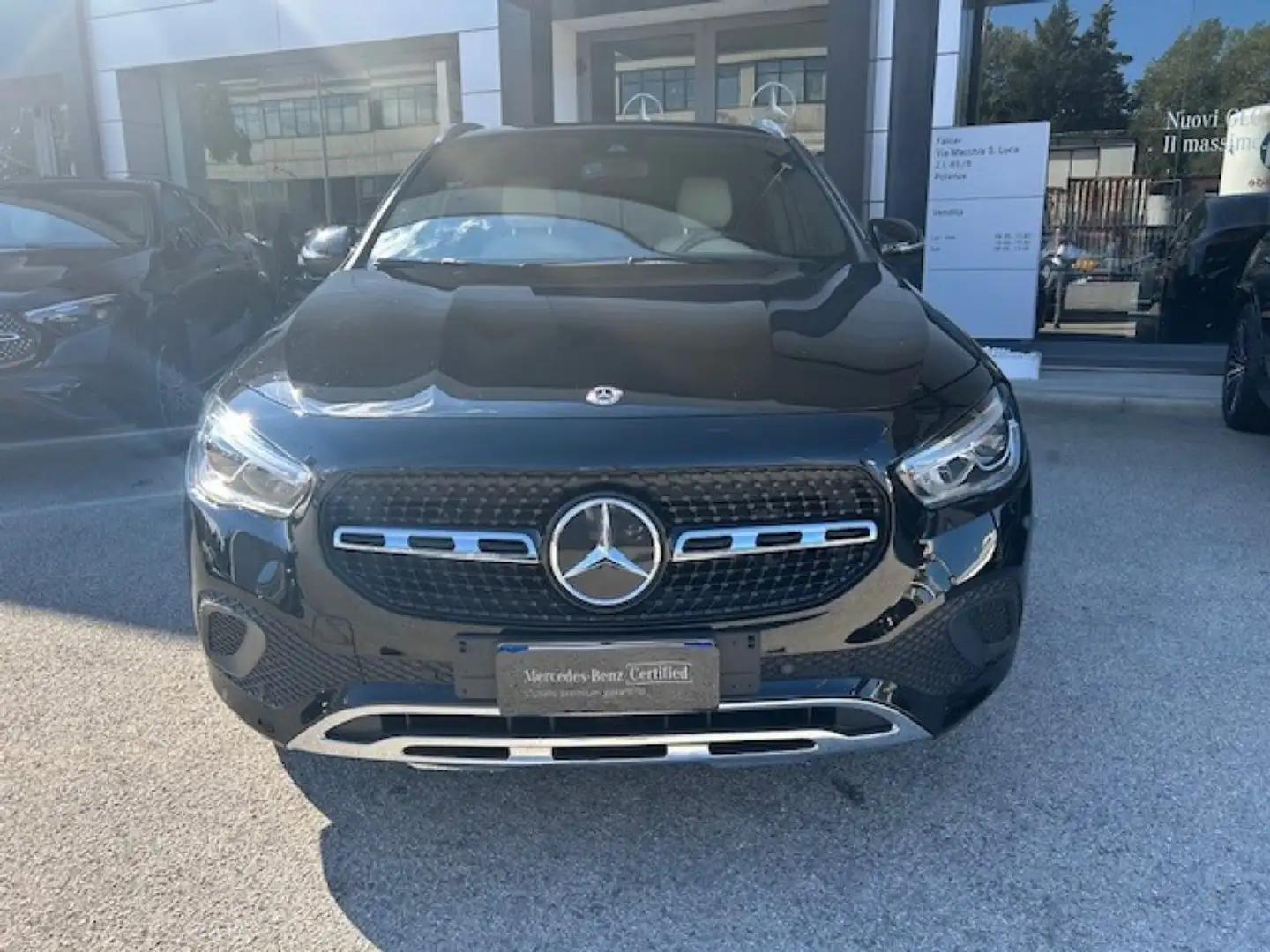 Mercedes-Benz GLA 200 d Automatic 4Matic Sport Plus Schwarz - 2
