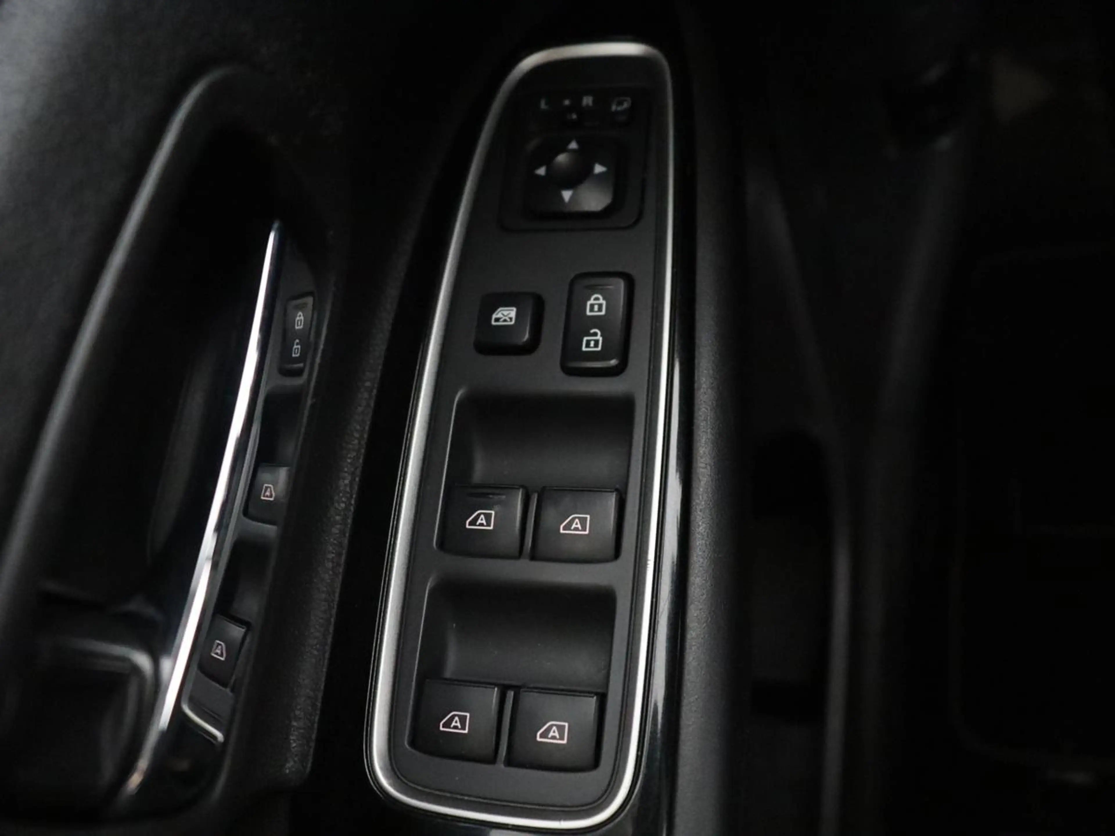 Mitsubishi Outlander 2.4 PHEV Pure | SOH 71% | Camera | Stoelverwarming — photo 30