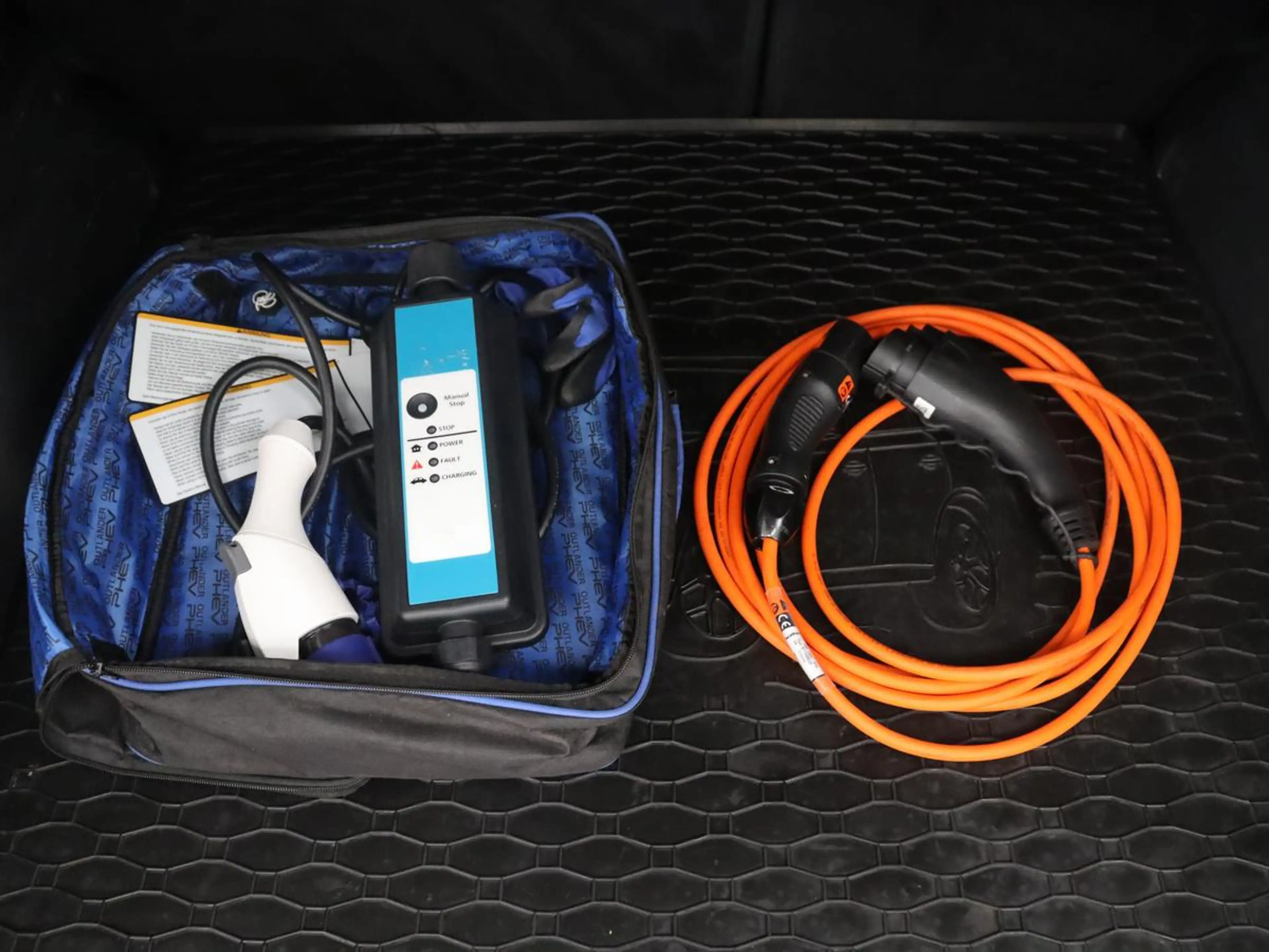 Mitsubishi Outlander 2.4 PHEV Pure | SOH 71% | Camera | Stoelverwarming — photo 14