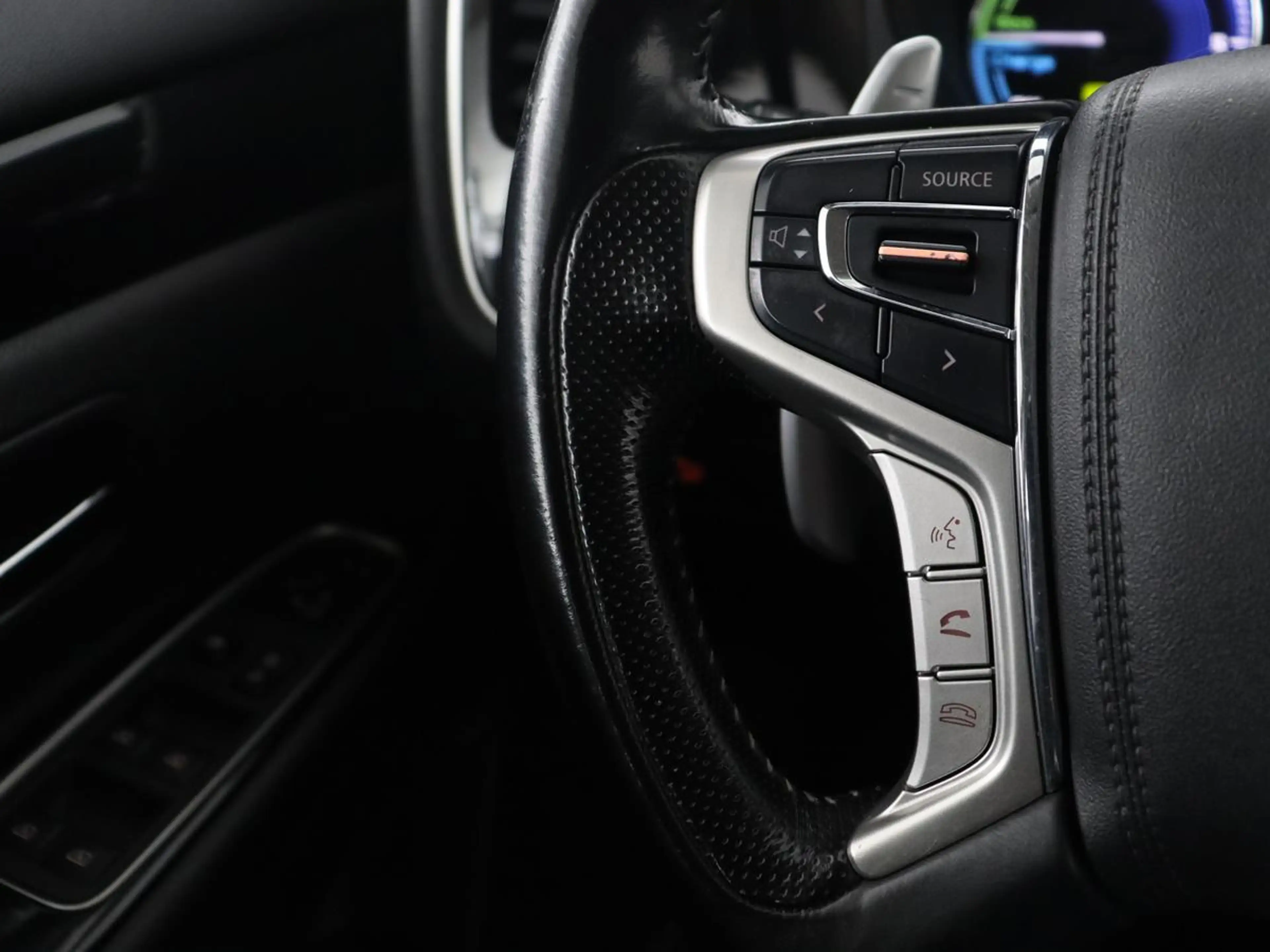Mitsubishi Outlander 2.4 PHEV Pure | SOH 71% | Camera | Stoelverwarming — photo 16