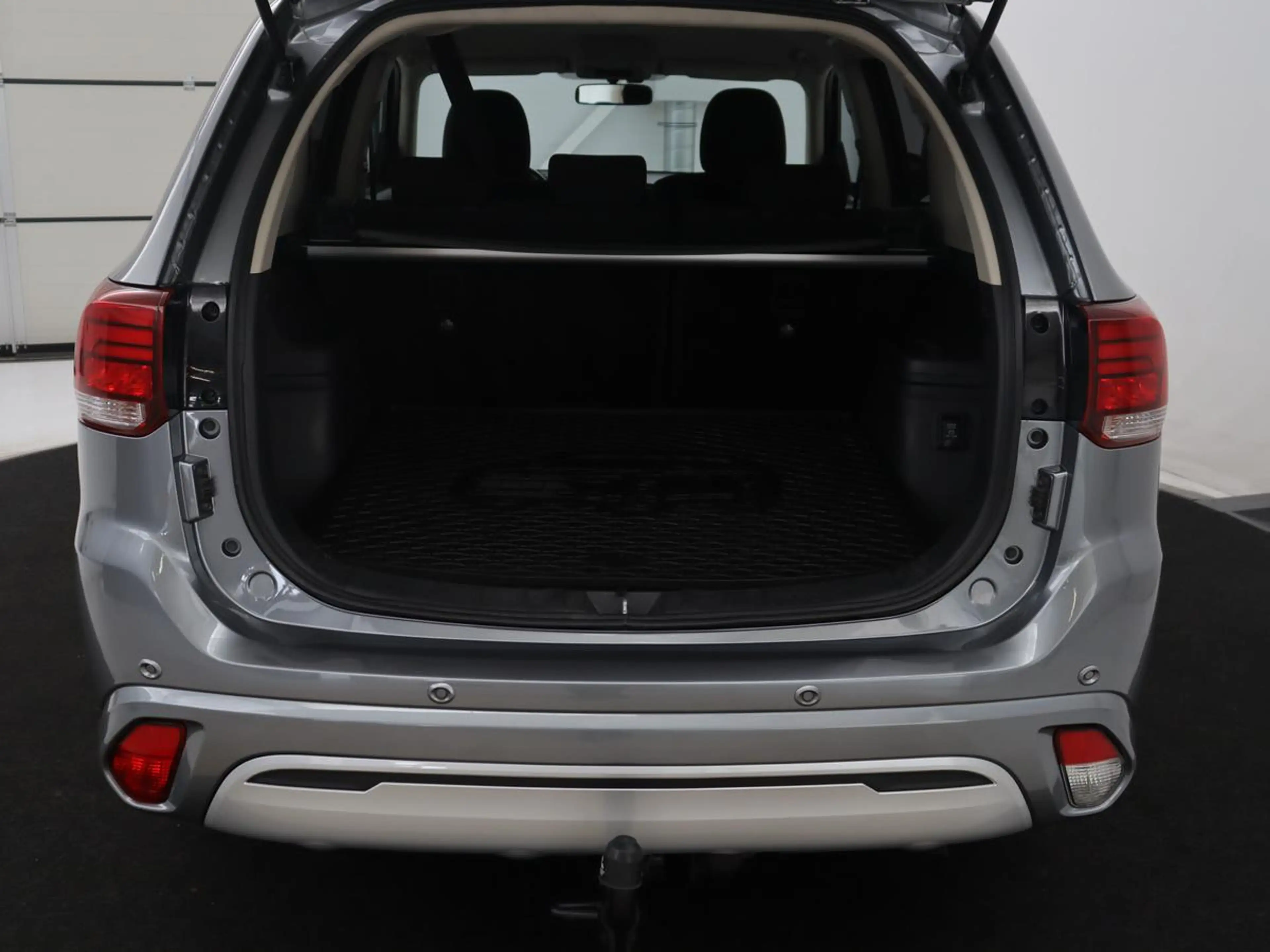 Mitsubishi Outlander 2.4 PHEV Pure | SOH 71% | Camera | Stoelverwarming — photo 8