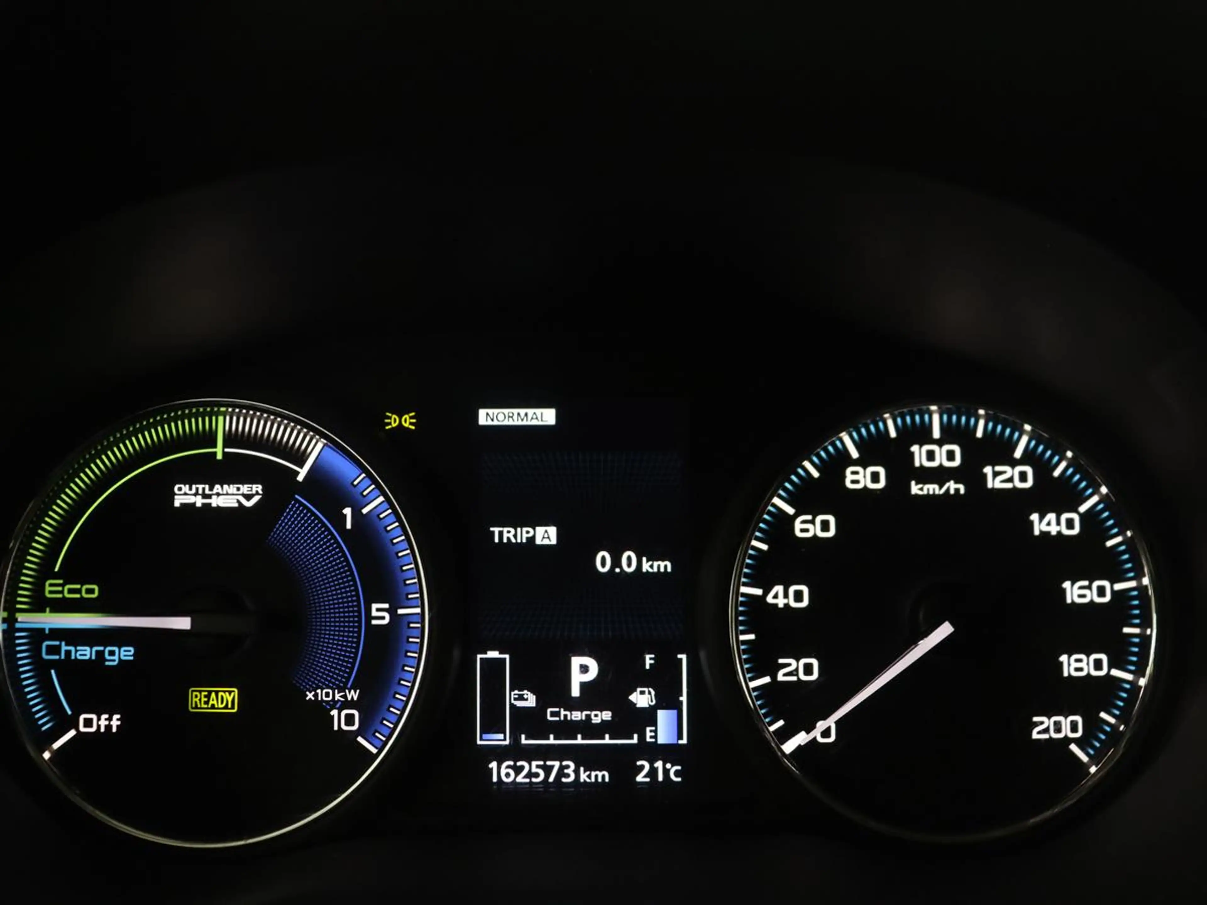 Mitsubishi Outlander 2.4 PHEV Pure | SOH 71% | Camera | Stoelverwarming — photo 29