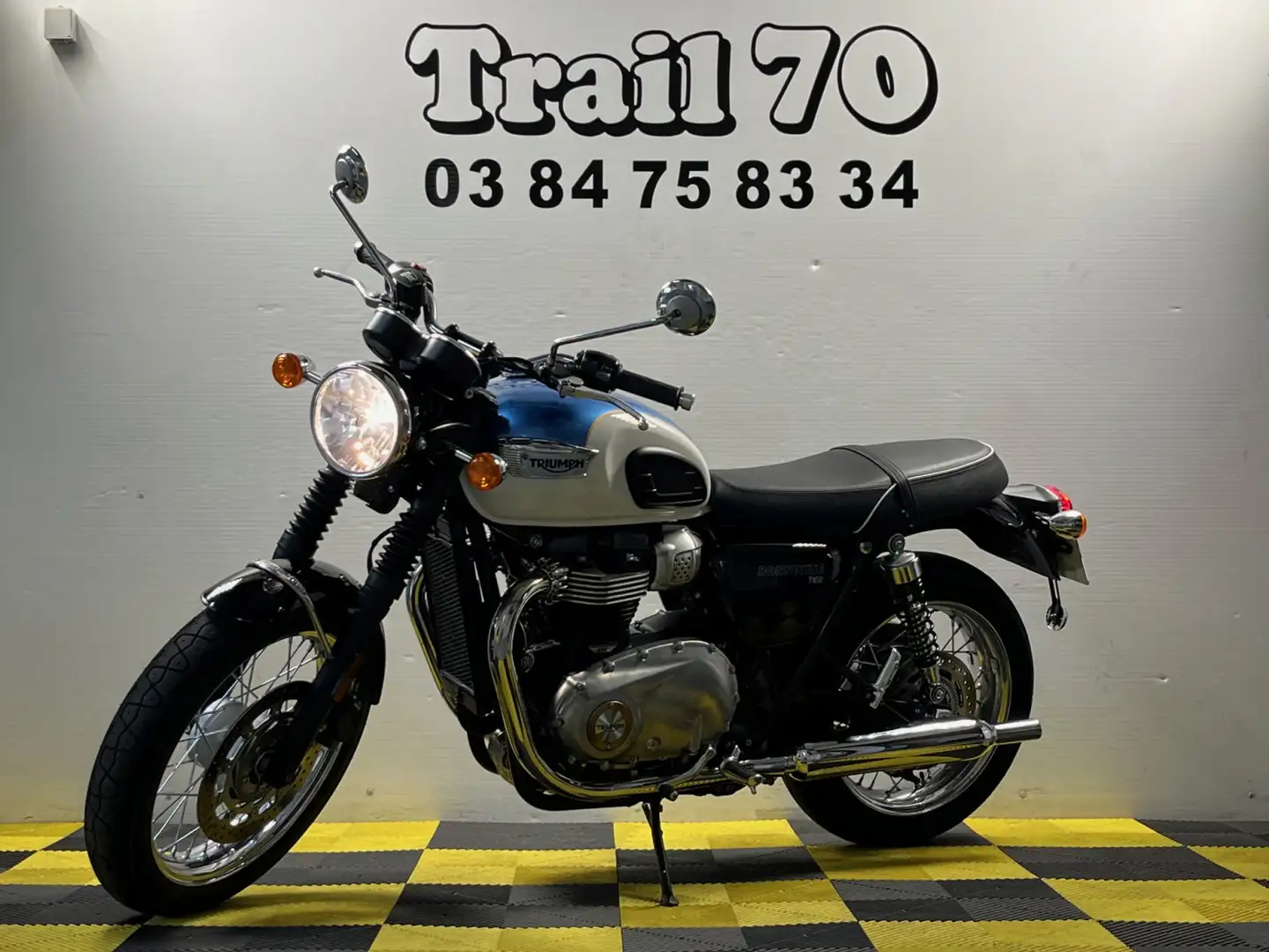 Triumph Bianco - 2
