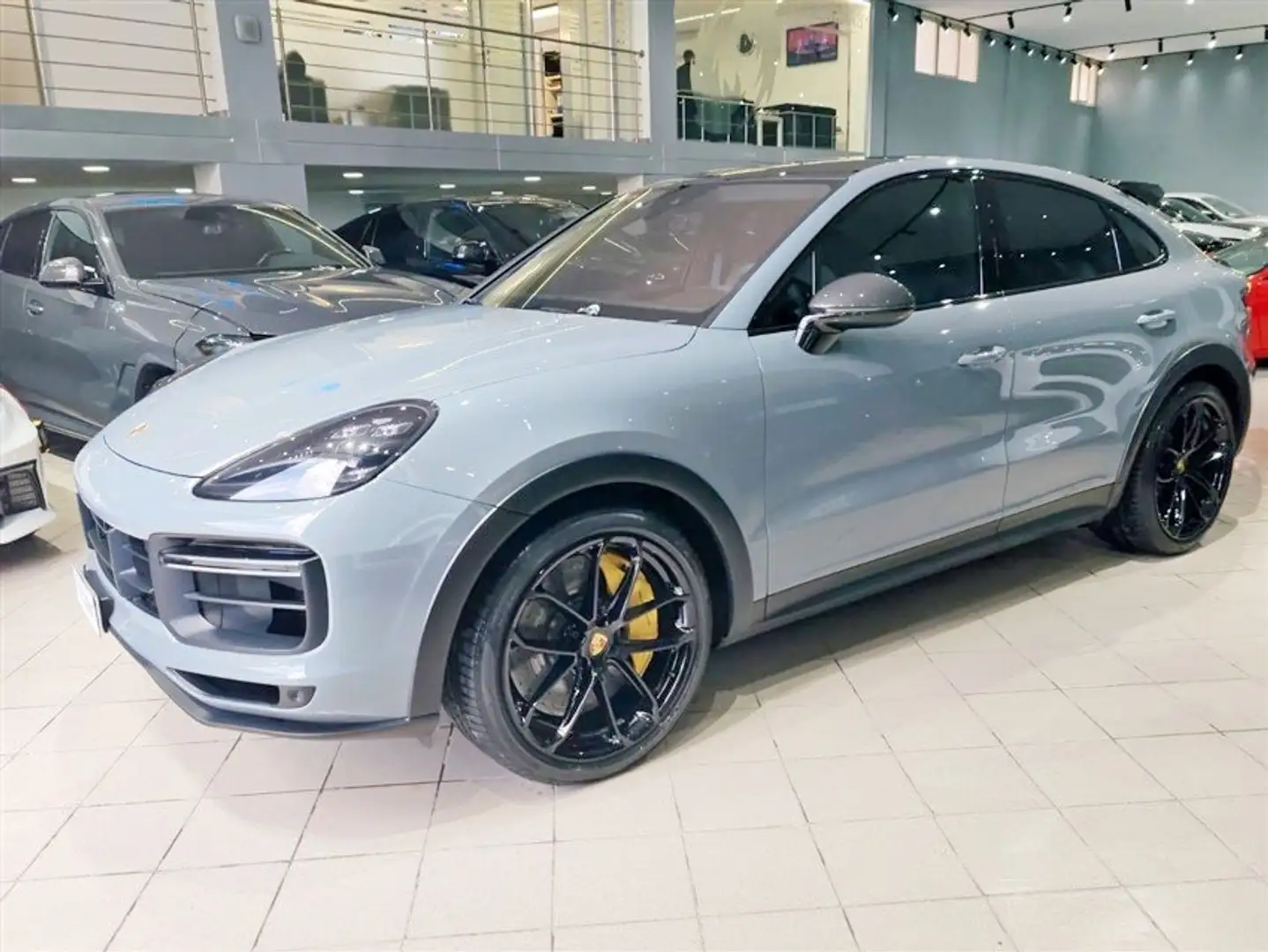Porsche Cayenne Cayenne Coupe 4.0 Turbo GT tiptronic Gris - 1