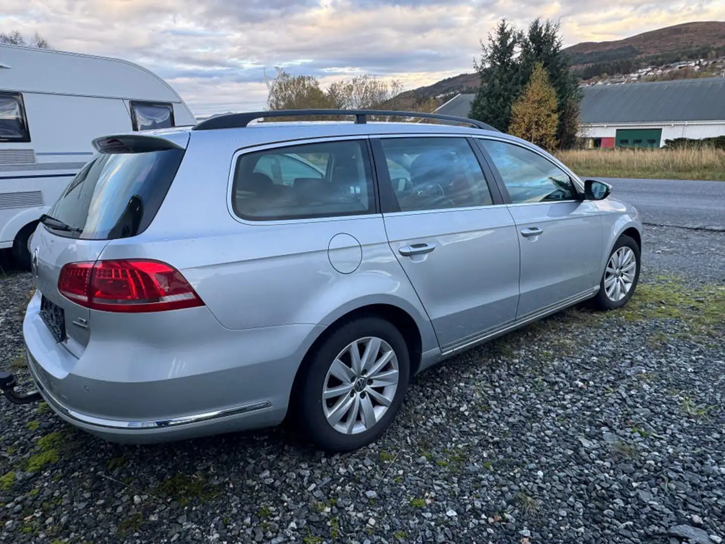 Volkswagen Passat 1.6 TDI 105 Ch BMT highline R - 2