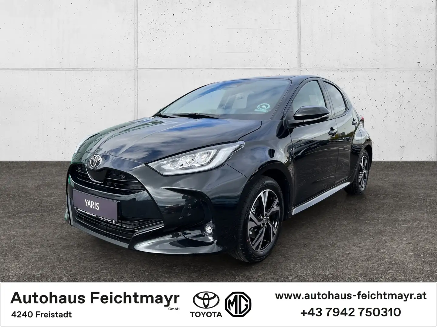 Toyota Yaris 1,5 Hybrid Ac. Dr. Safety-P. Comfort-P. 5t. Schwarz - 1