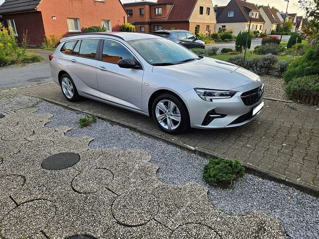 Imagine Opel Insignia Insignia Sports Tourer Diesel Sports Tourer 1.5 Di