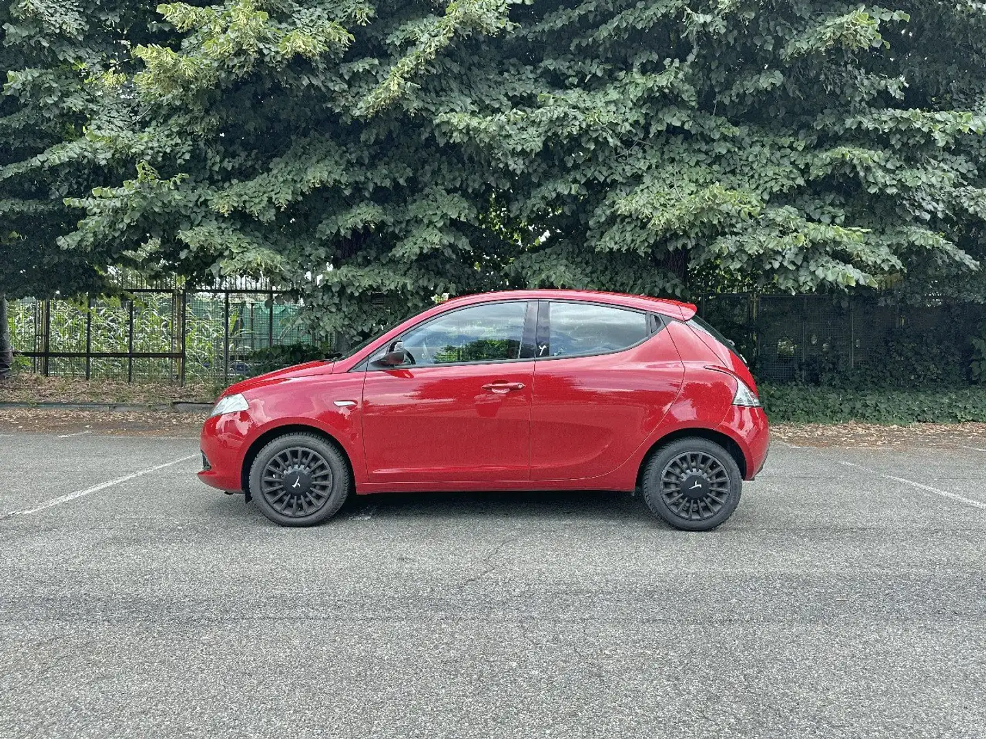 Lancia Ypsilon 1.2 69 cv GPL Ecochic Elefantino Rosso - 2