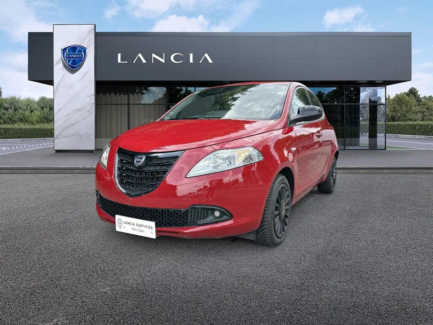 Lancia Ypsilon 1.2 69 cv GPL Ecochic Elefantino Rosso - 1