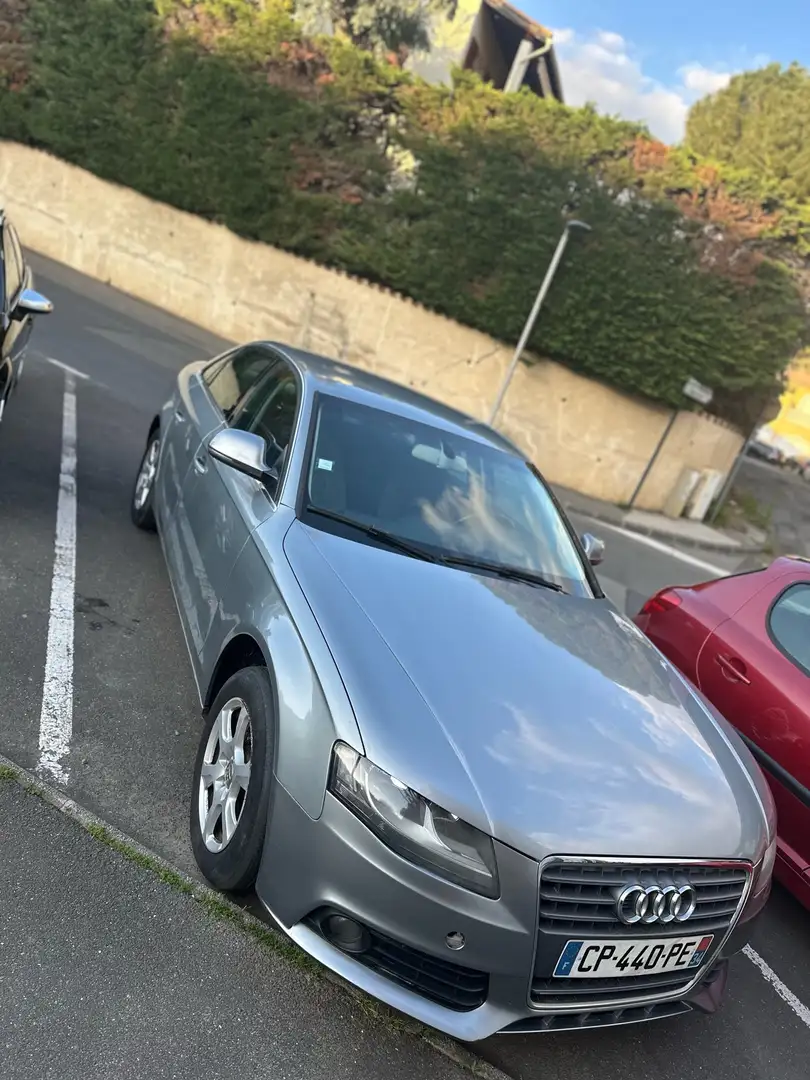 Audi A4 2.0 TDI 143 DPF Ambiente - 2