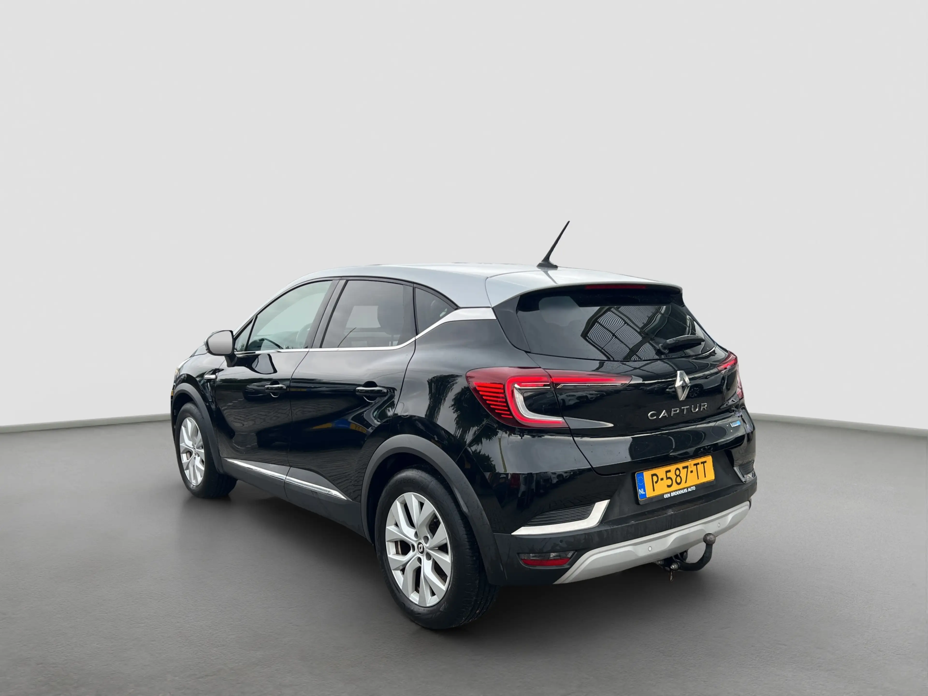 Renault Captur 1.6 E-Tech Hybrid 145 Intens Trekhaak | Stoelverwa — photo 6