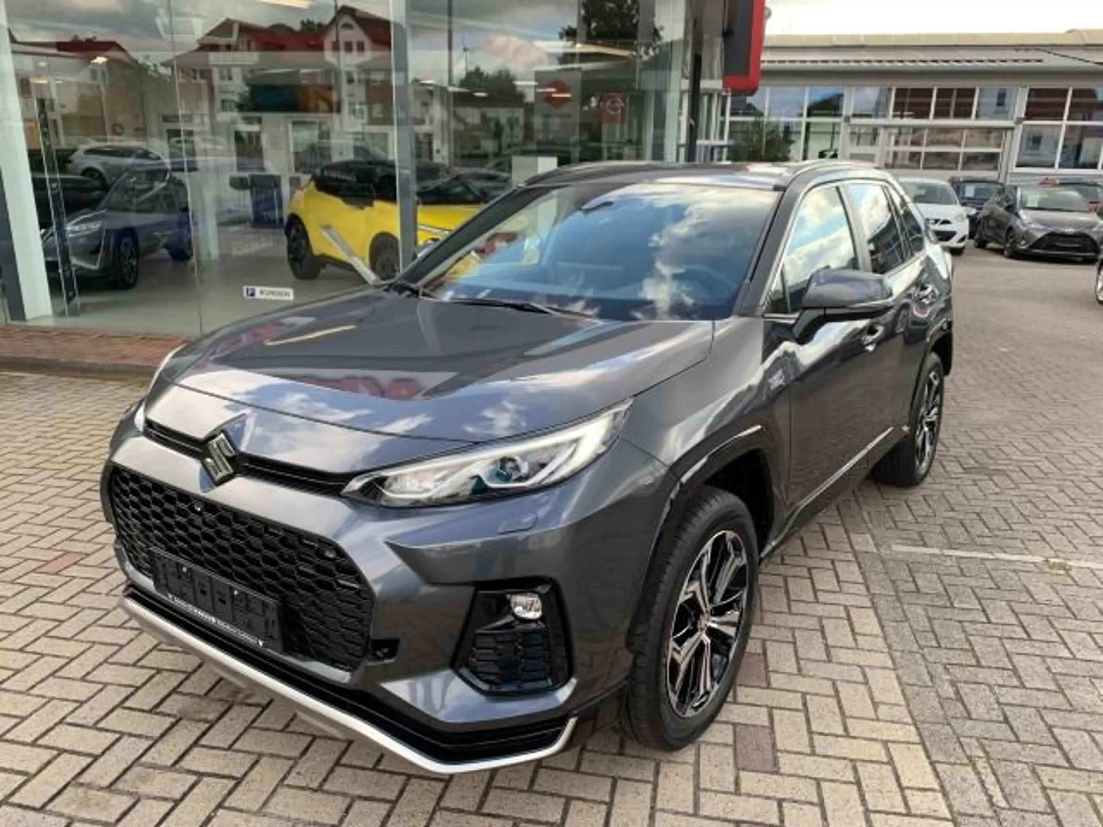 Suzuki Across 2.5 Plug-In Hybrid Comfort+ 4x4 — photo 2