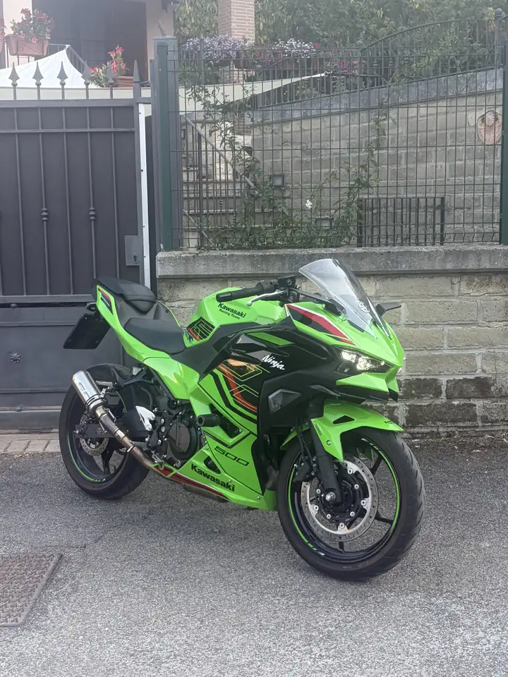 Kawasaki Ninja 500 SE