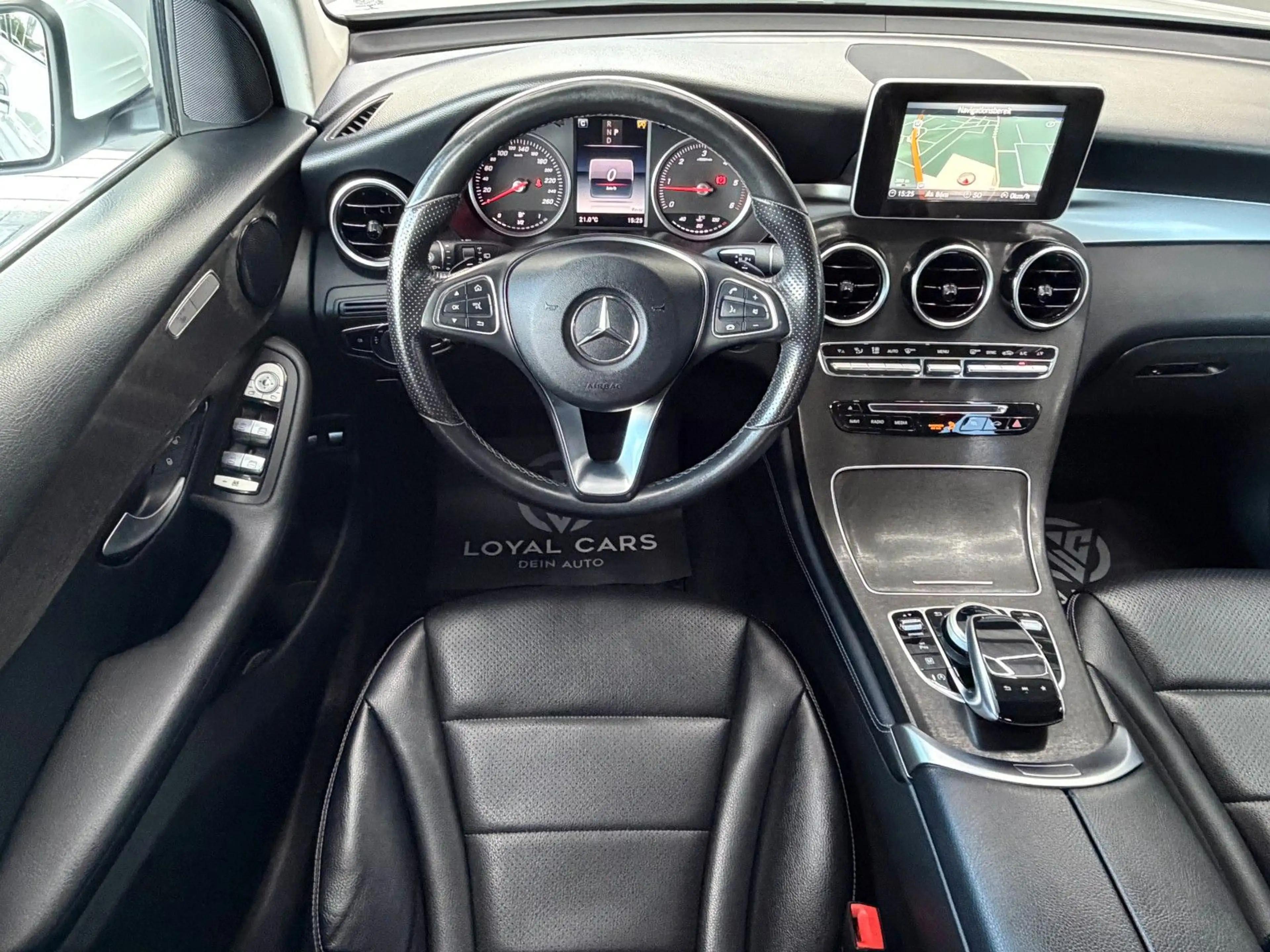 Mercedes-Benz GLC 250 d 4Matic*NAVI*LED*KAMERA*AHK*Keylsess* — photo 12