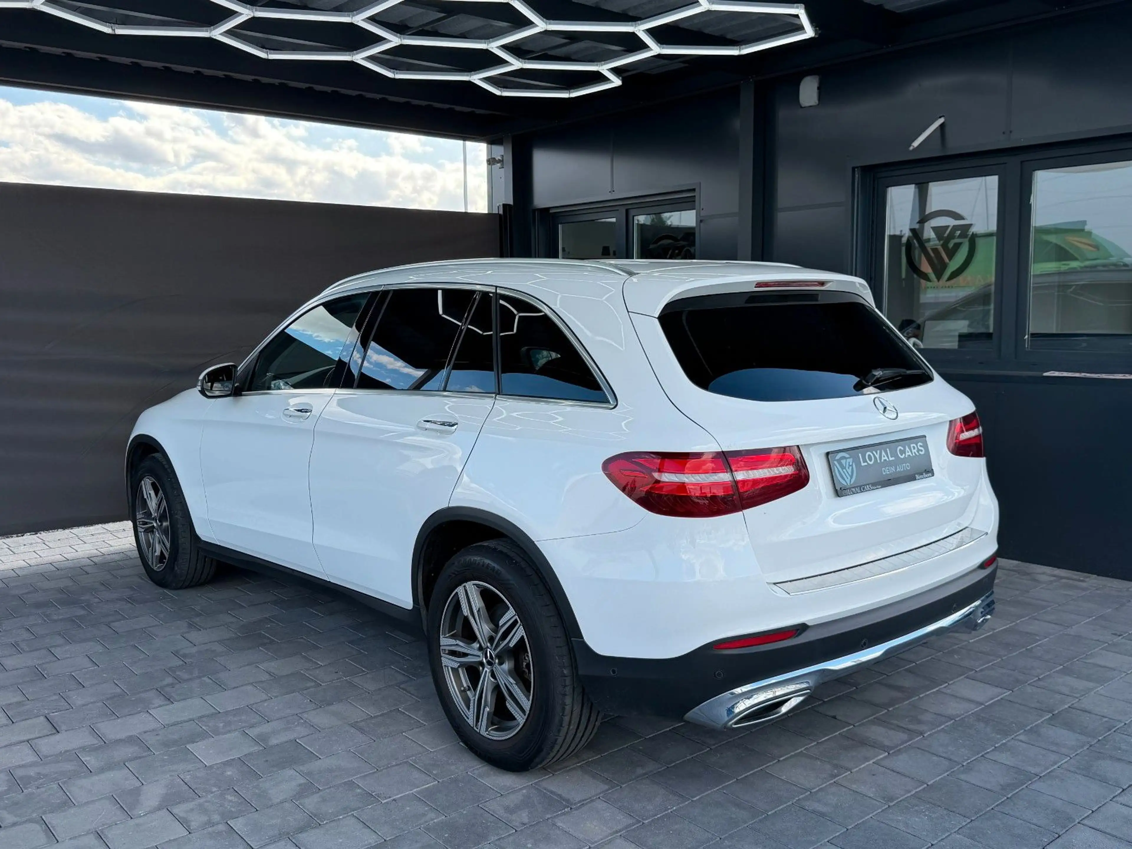 Mercedes-Benz GLC 250 d 4Matic*NAVI*LED*KAMERA*AHK*Keylsess* — photo 8