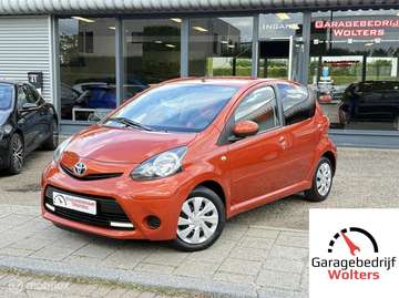 1.0 VVT-i Comfort Orange AIRCO 5DRS TOERENTELLER
