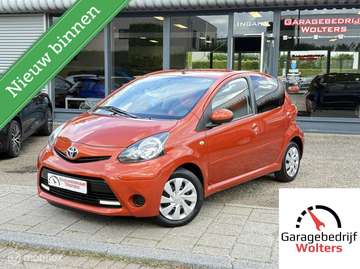 1.0 VVT-i Comfort Orange AIRCO 5DRS TOERENTELLER