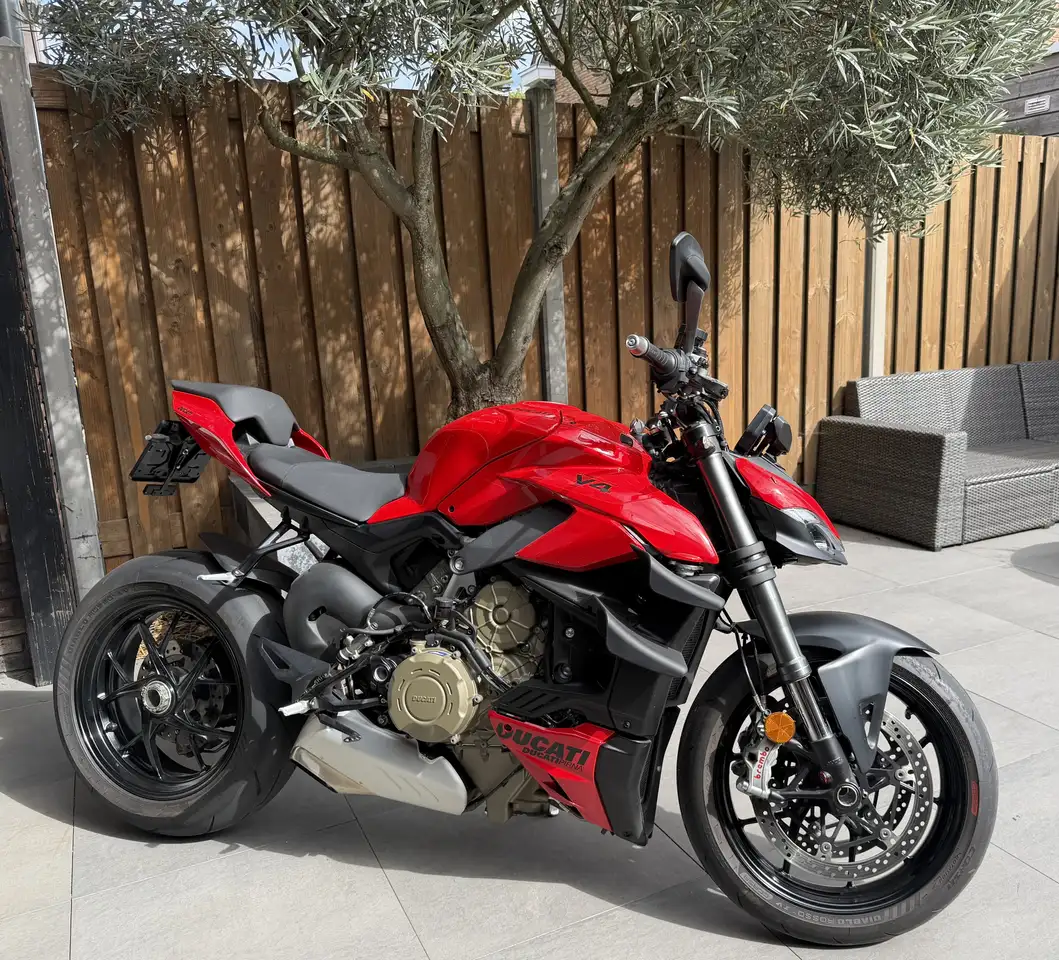Ducati Streetfighter