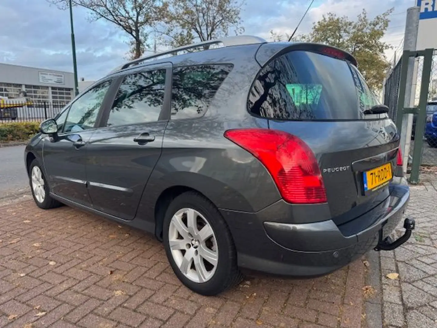 Peugeot 308 SW 1.6 VTi XS Première Airco/ECC,Navigatie,Panoram Grijs - 2