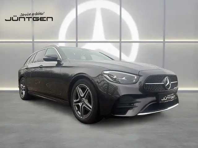 Mercedes-Benz E 200 d T Modell 2x AMG RFK MEMORY MBUX LED DAB