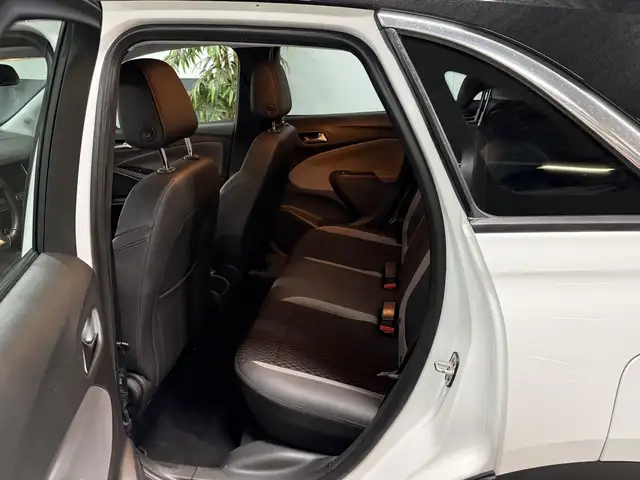 Opel Crossland X view 9