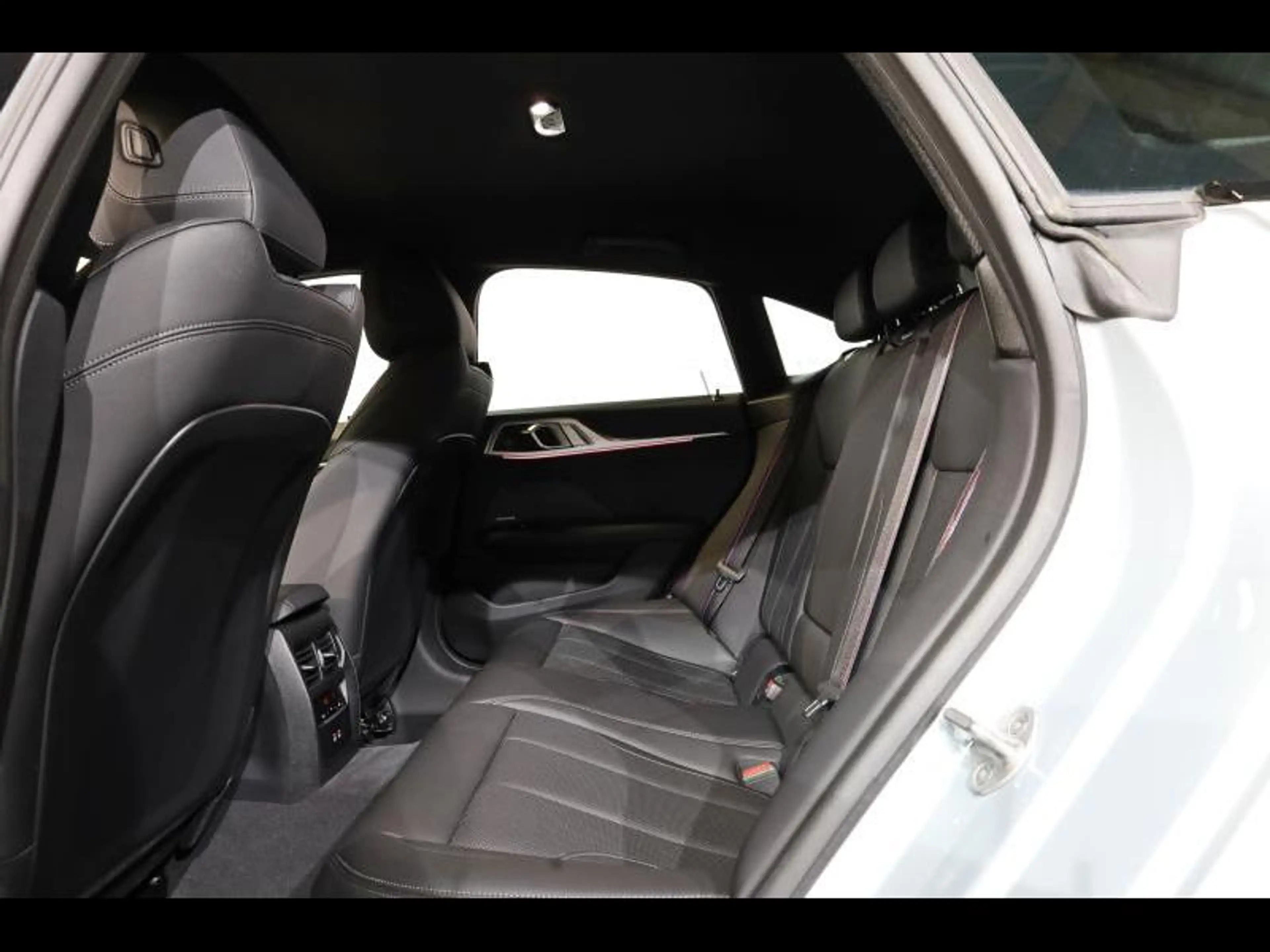 BMW 420 i Gran Coupé Kit M Sport — photo 10