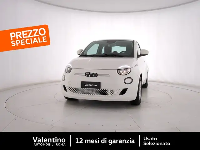 Fiat 500e Berlina 23,8 kWh Action