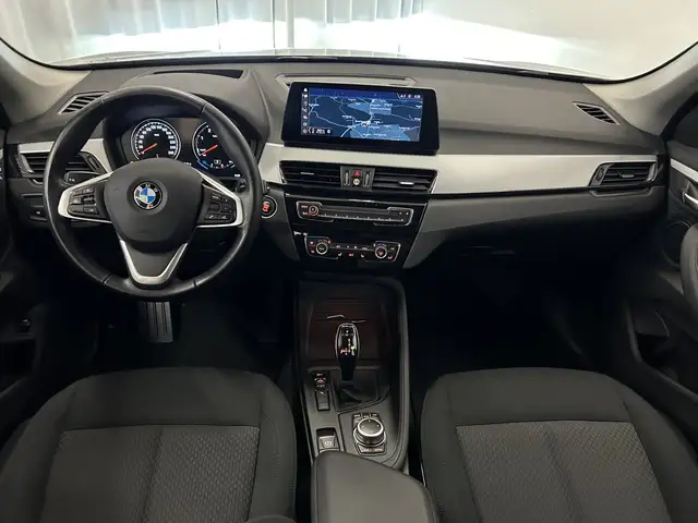 BMW X1 view 9