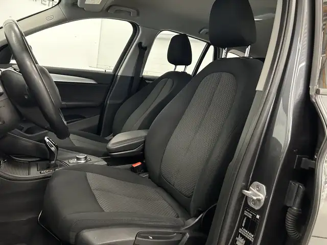 BMW X1 view 13