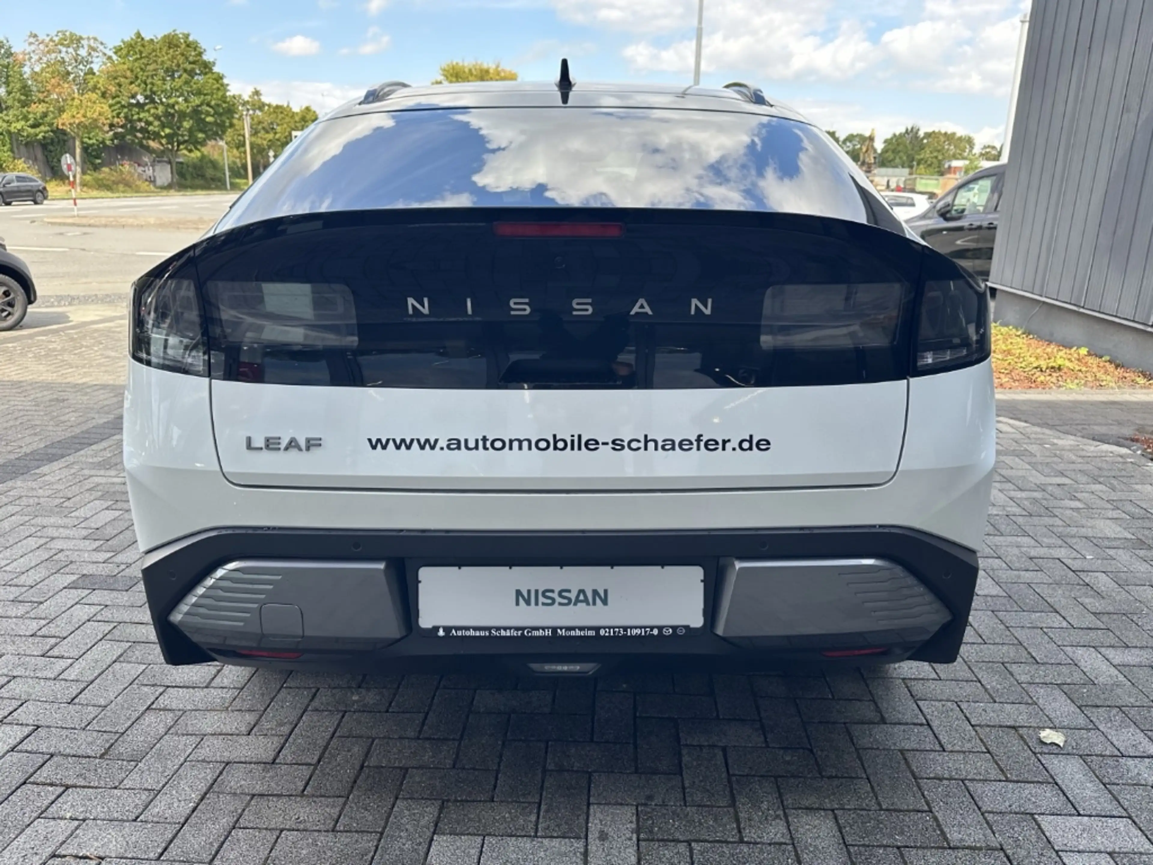 Nissan Leaf (2026) ADVANCE 75kWh V2L 2-Farben HUD Panorama Nav — photo 4
