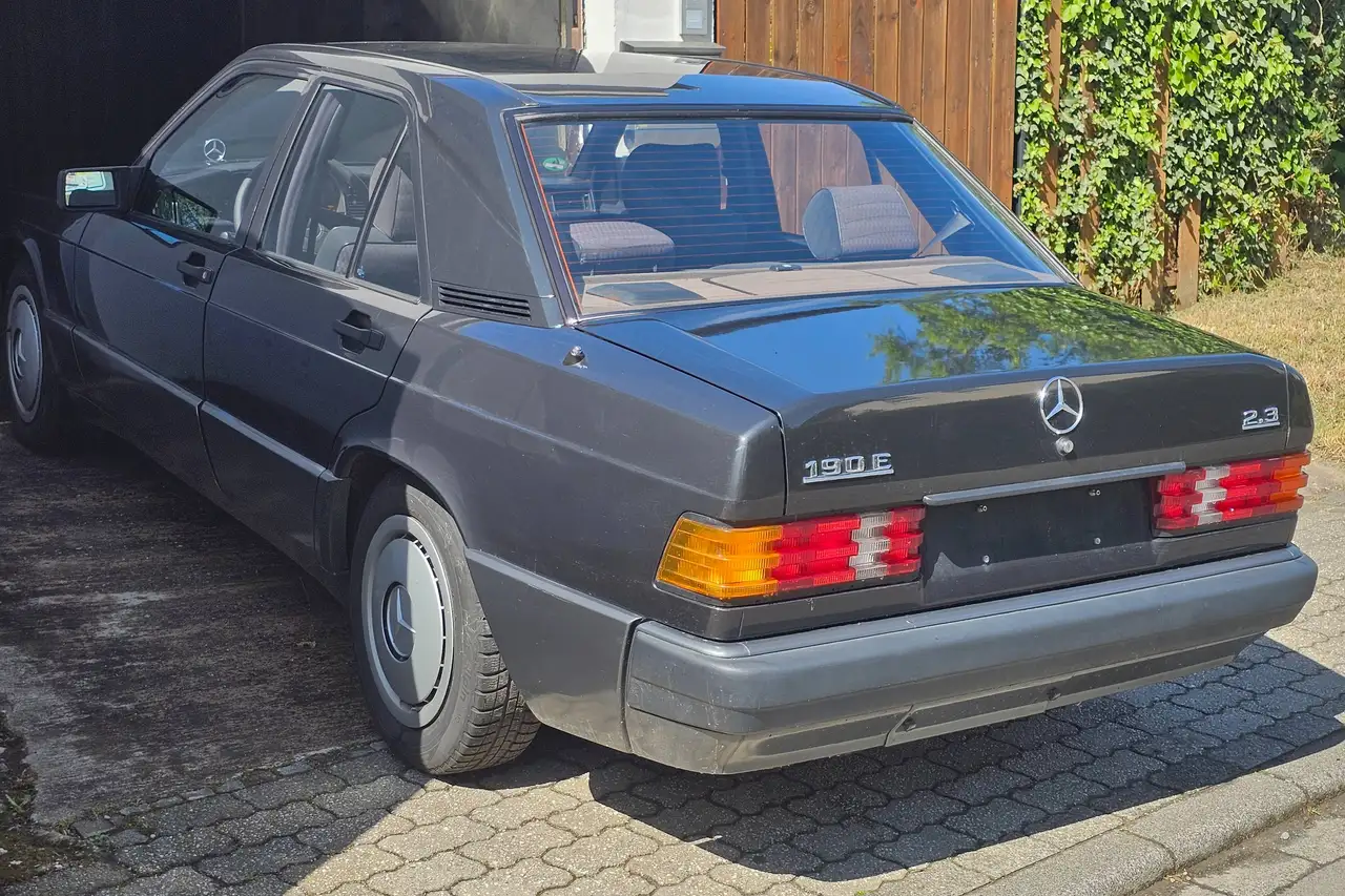 Mercedes-Benz 190 E 2.3, foto 5