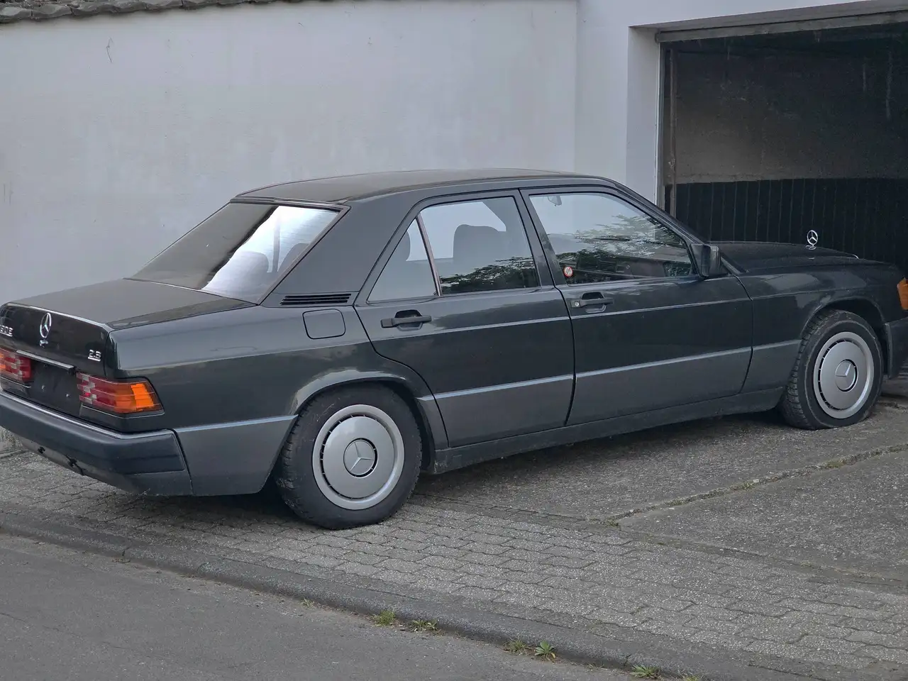 Mercedes-Benz 190 E 2.3, foto 11