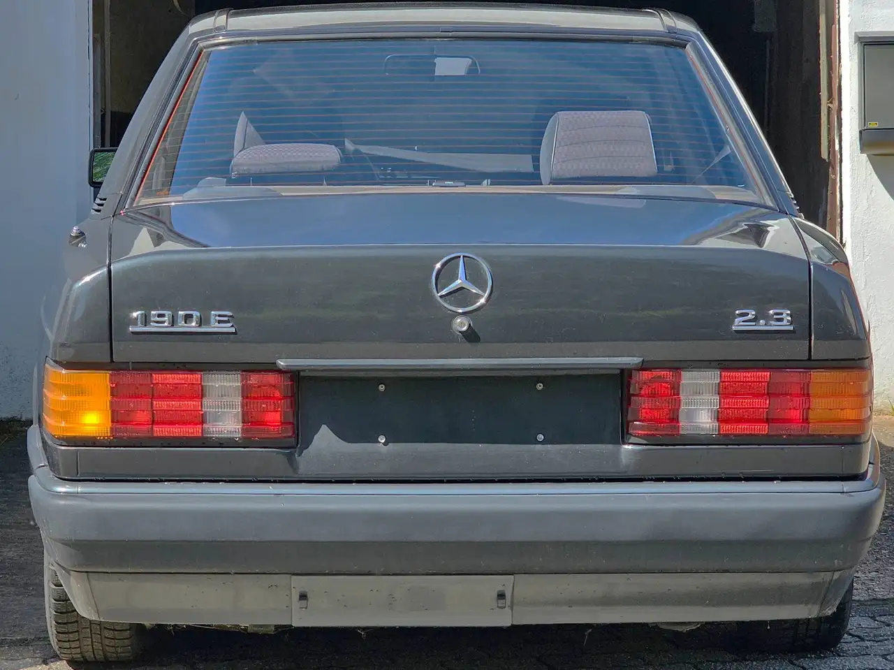 Mercedes-Benz 190 E 2.3, foto 2